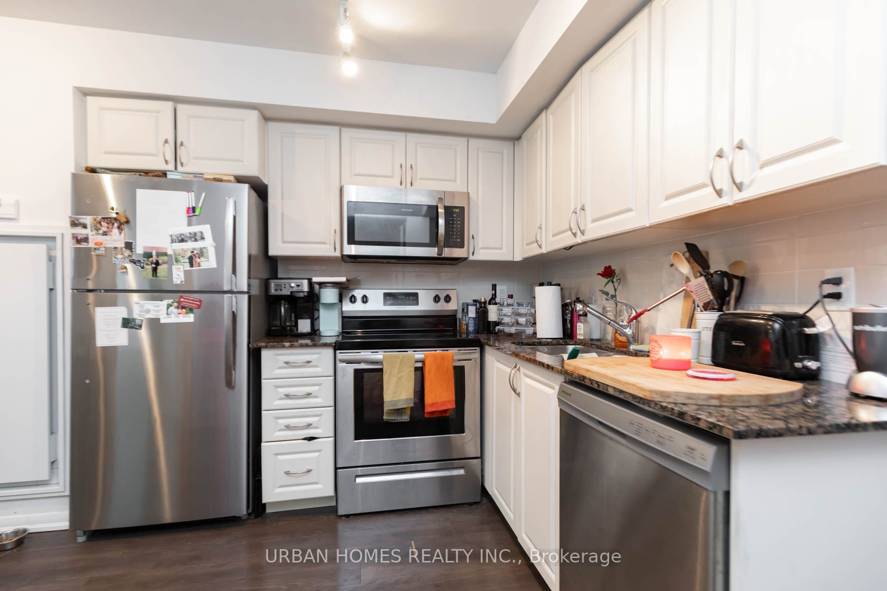 3091 Dufferin St, #734