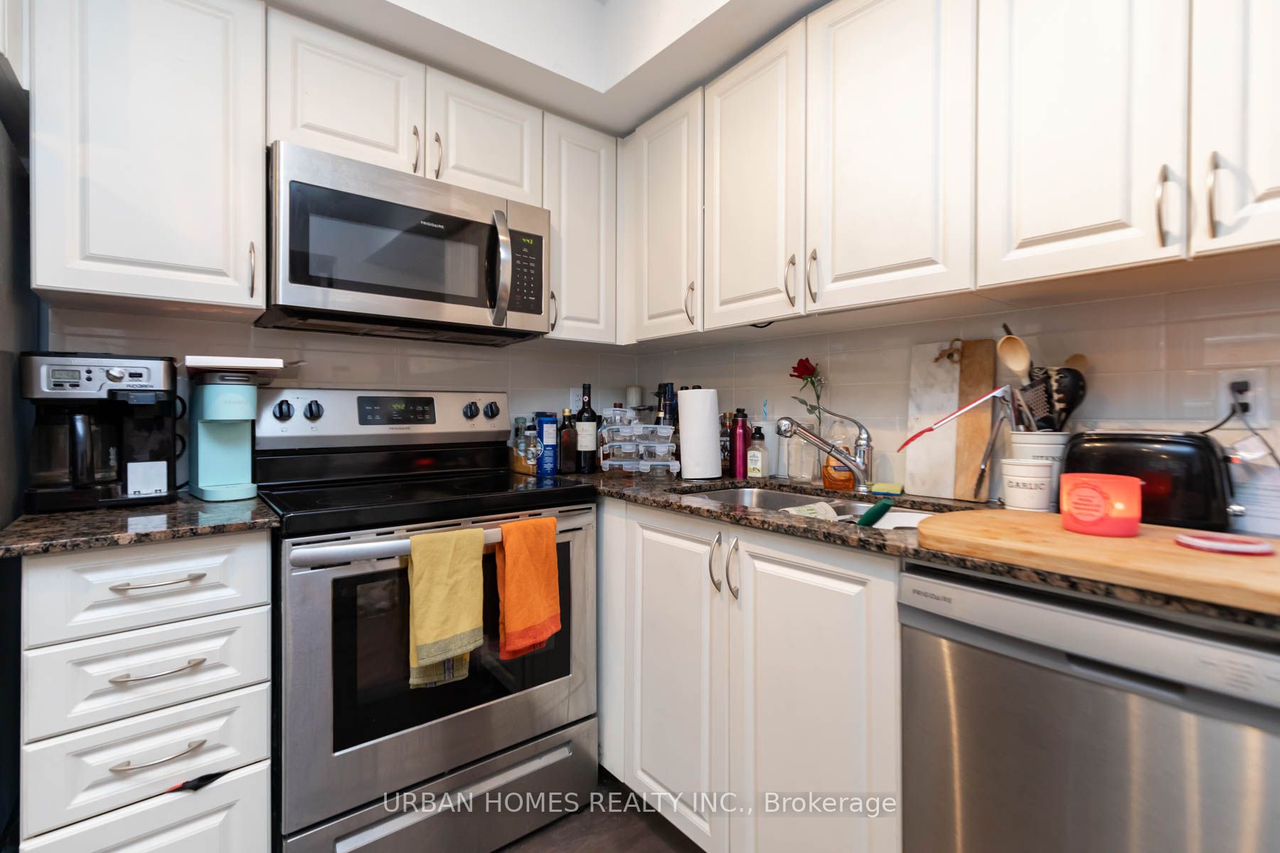 3091 Dufferin St, #734