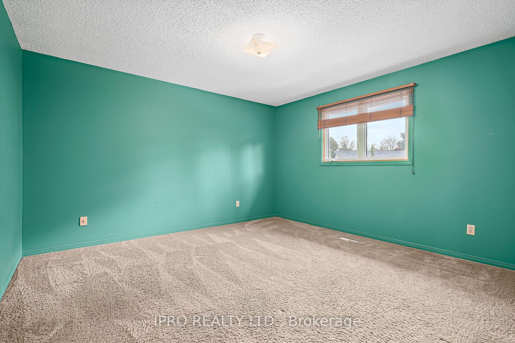 84 Kenninghall Cres