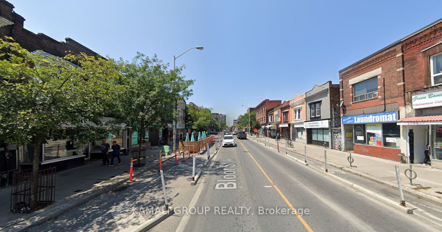 32 Emerson Ave, #Unit 4