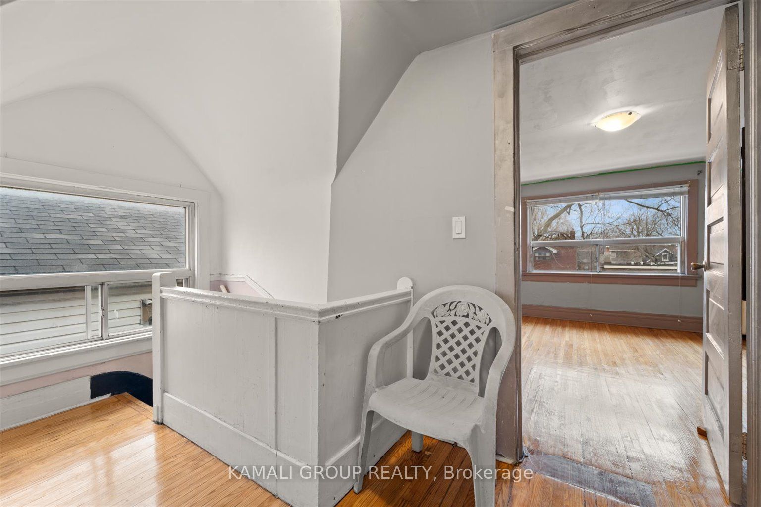 32 Emerson Ave, #Unit 4
