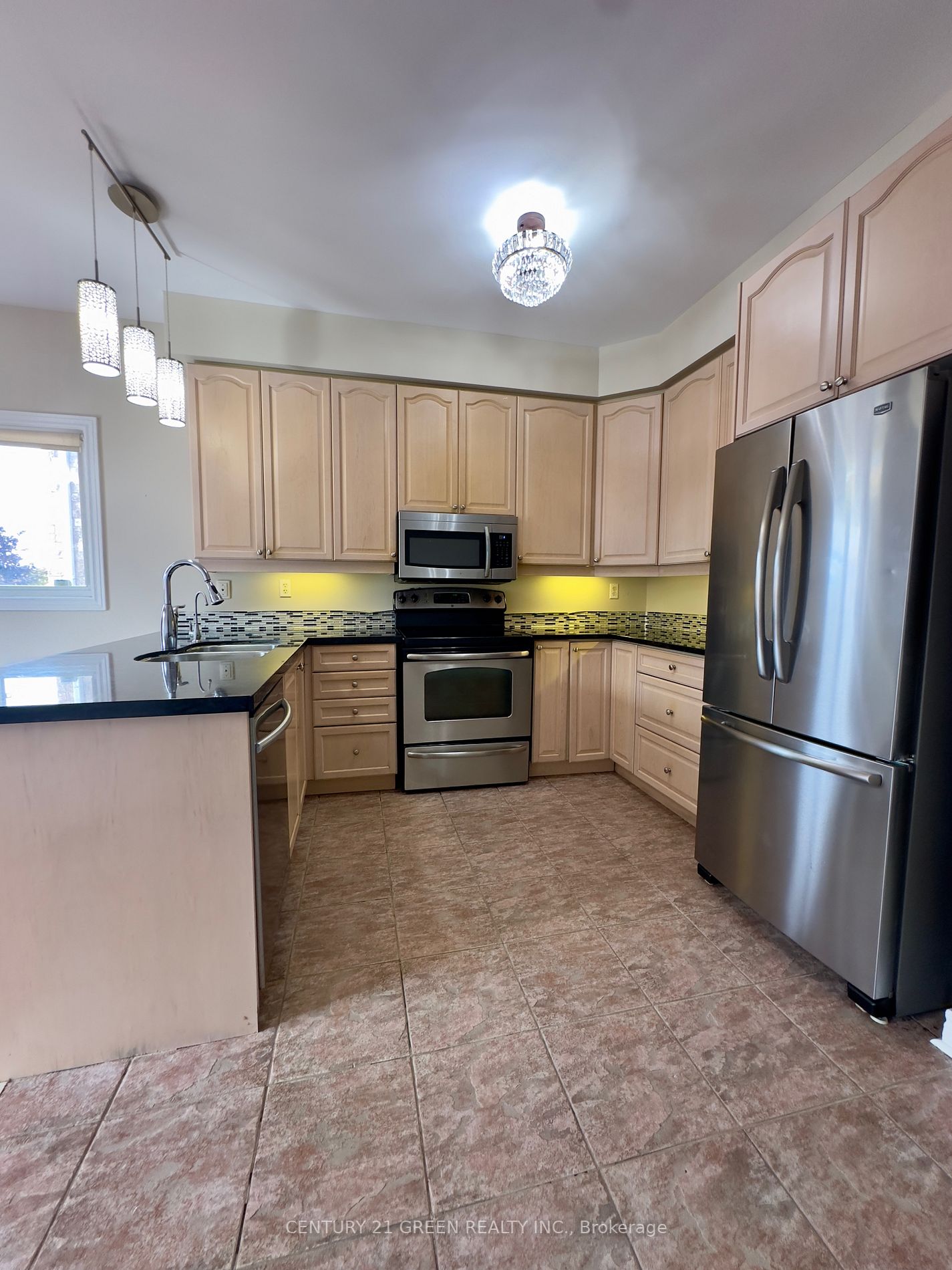 36 Hiberton Cres