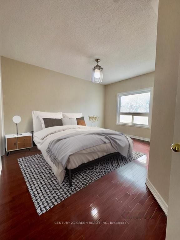 36 Hiberton Cres