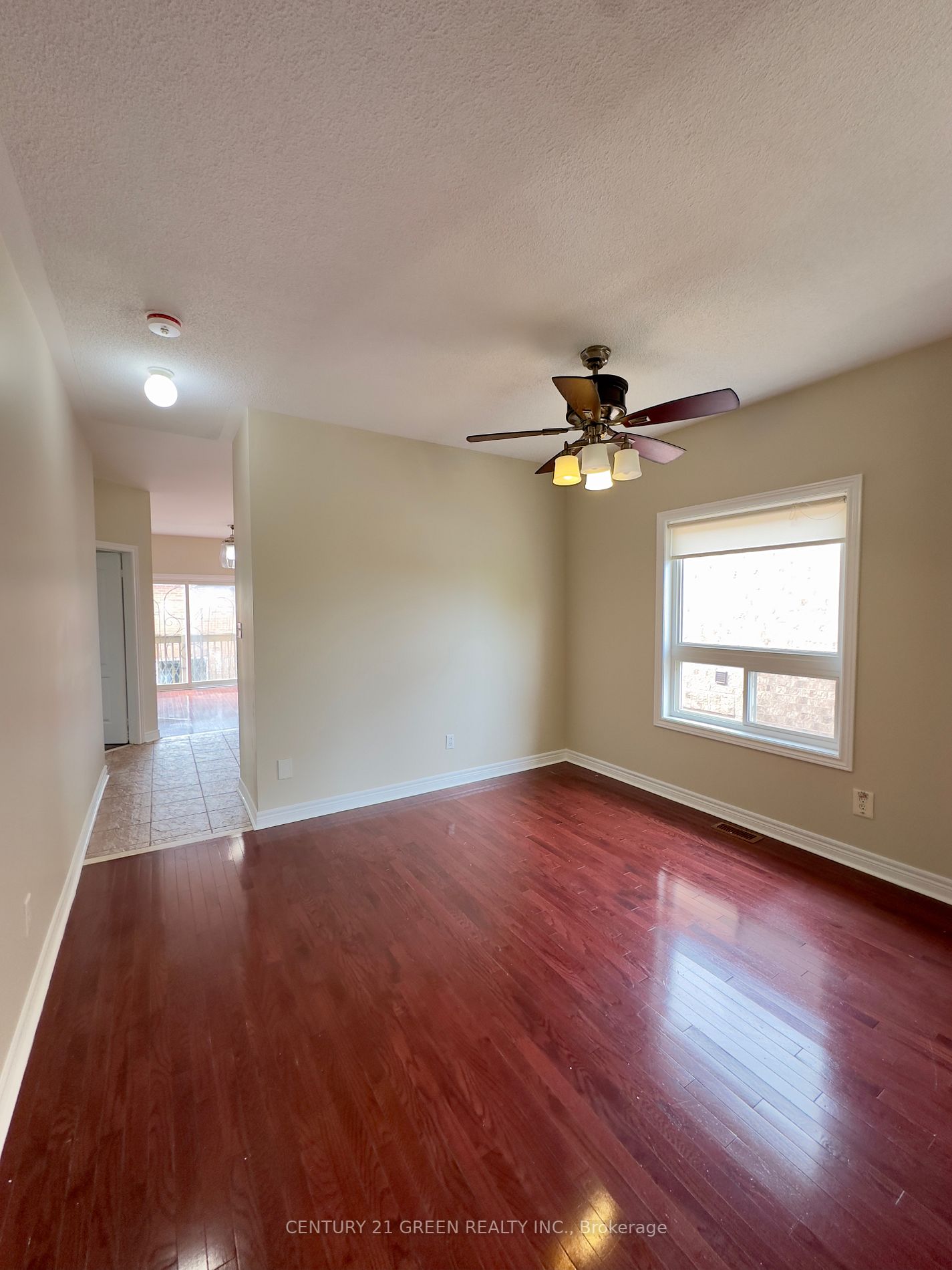36 Hiberton Cres