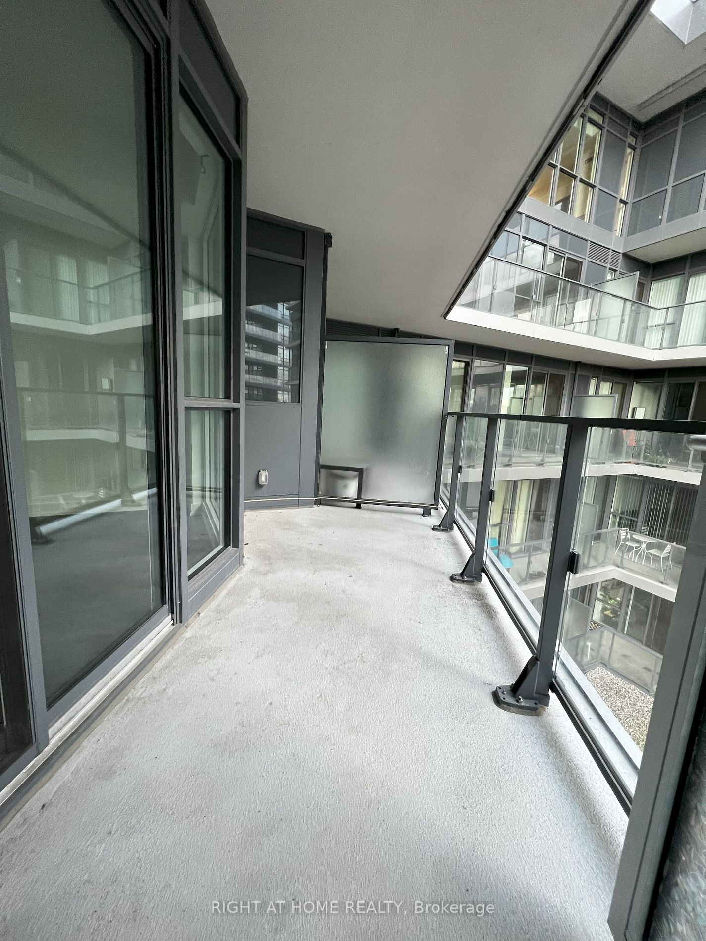 10 Park Lawn Rd N, #522