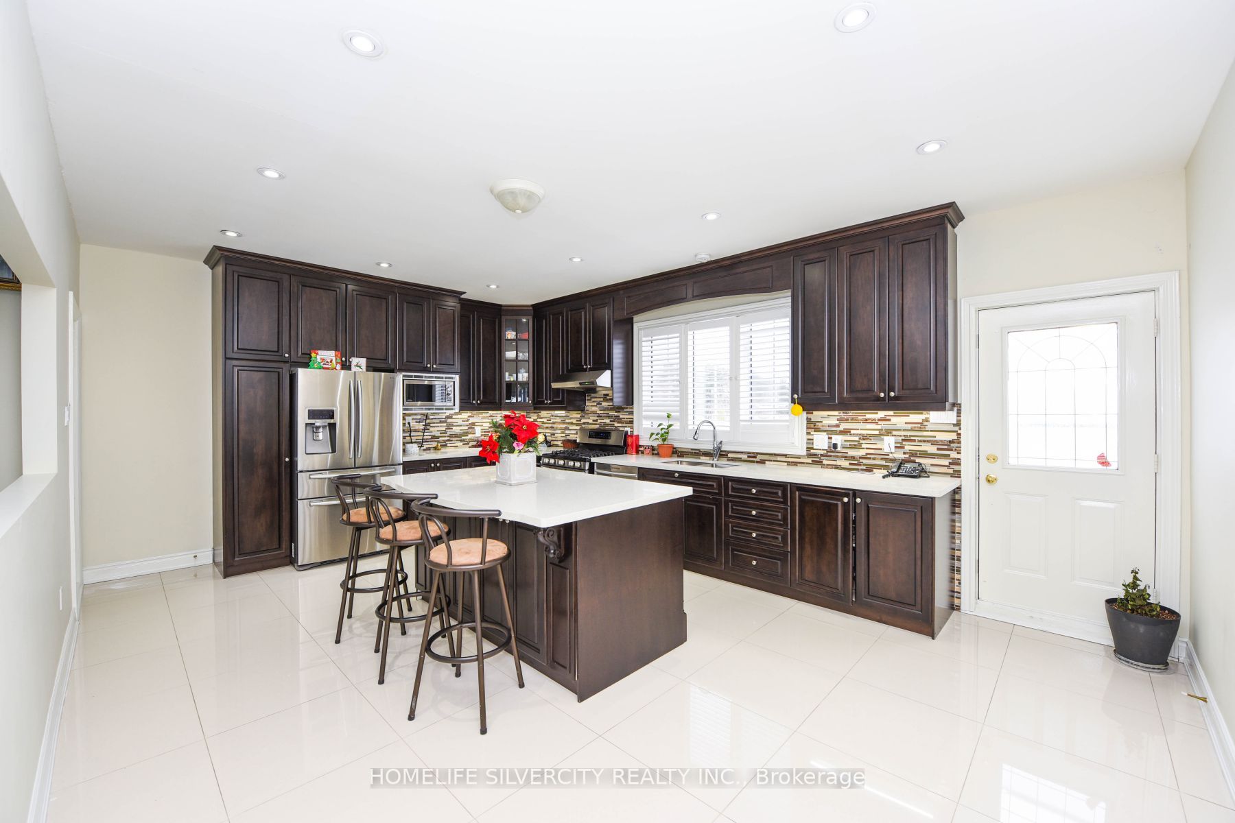 14707 Dixie Rd