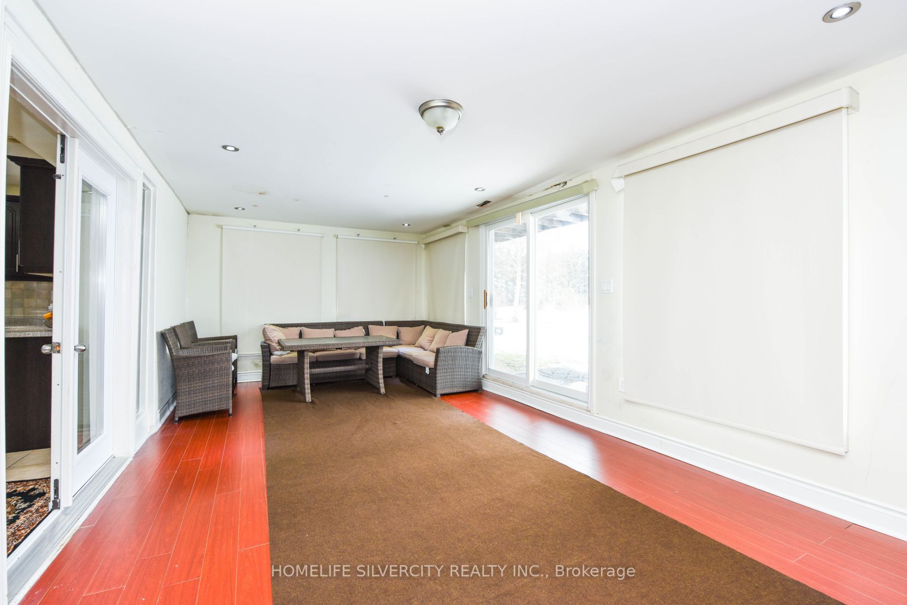 14707 Dixie Rd