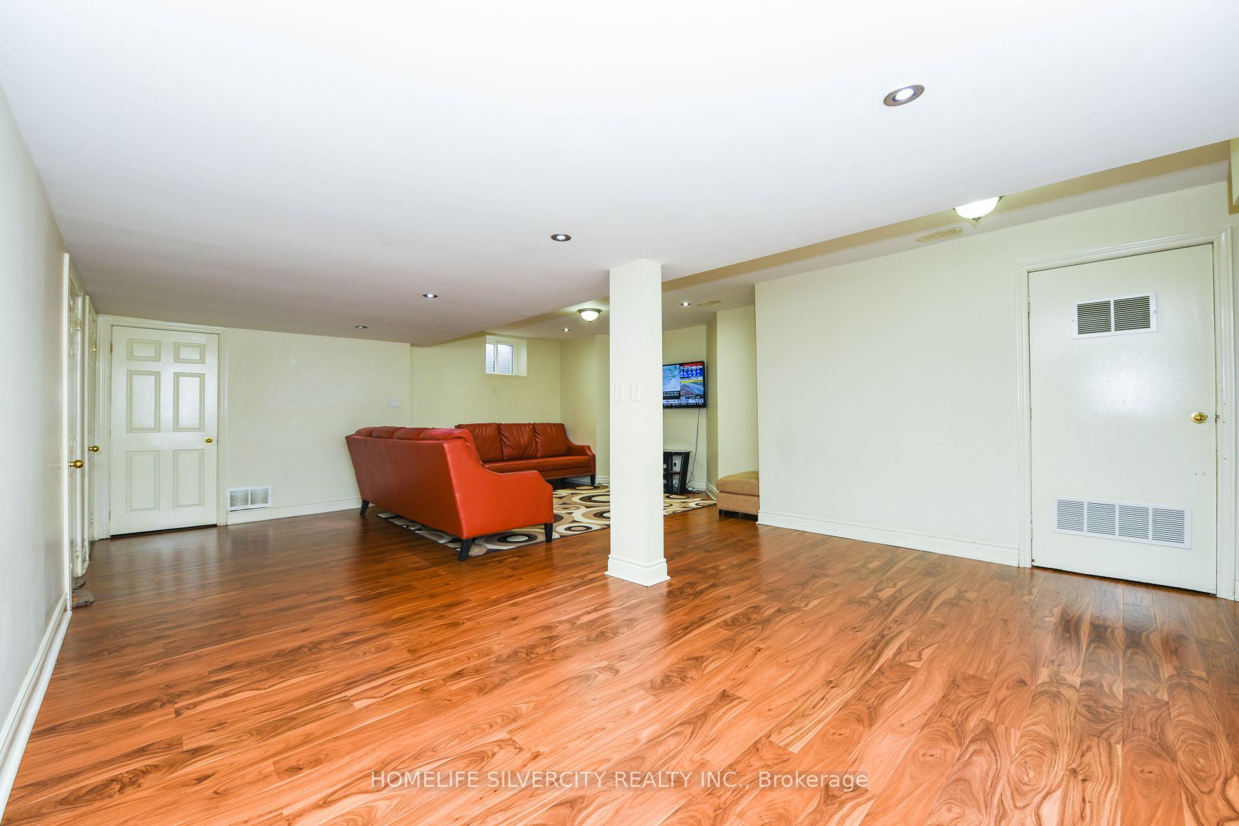 14707 Dixie Rd