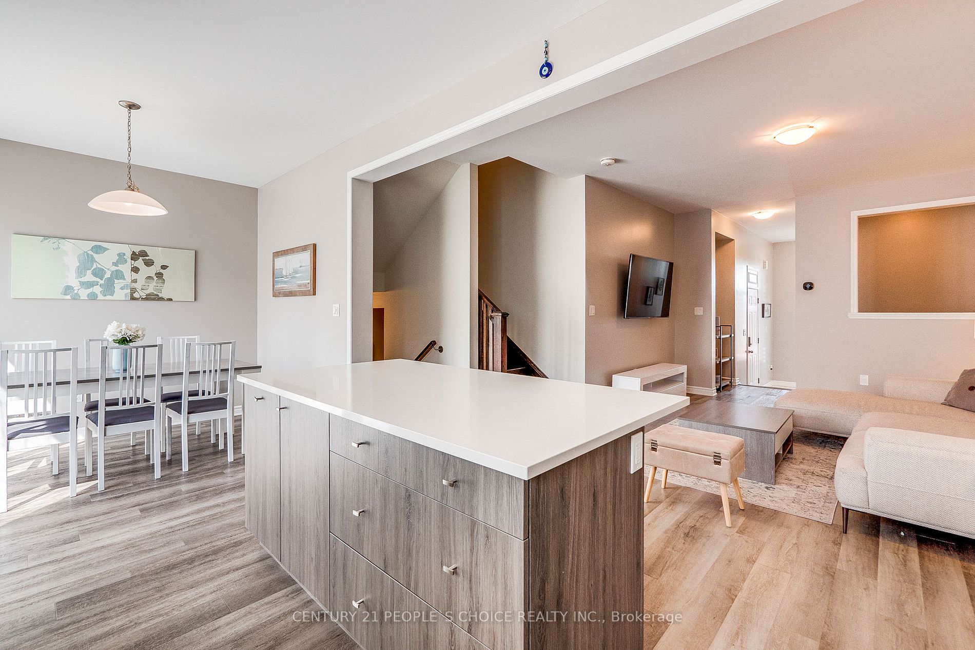 1336 Sycamore Gdns