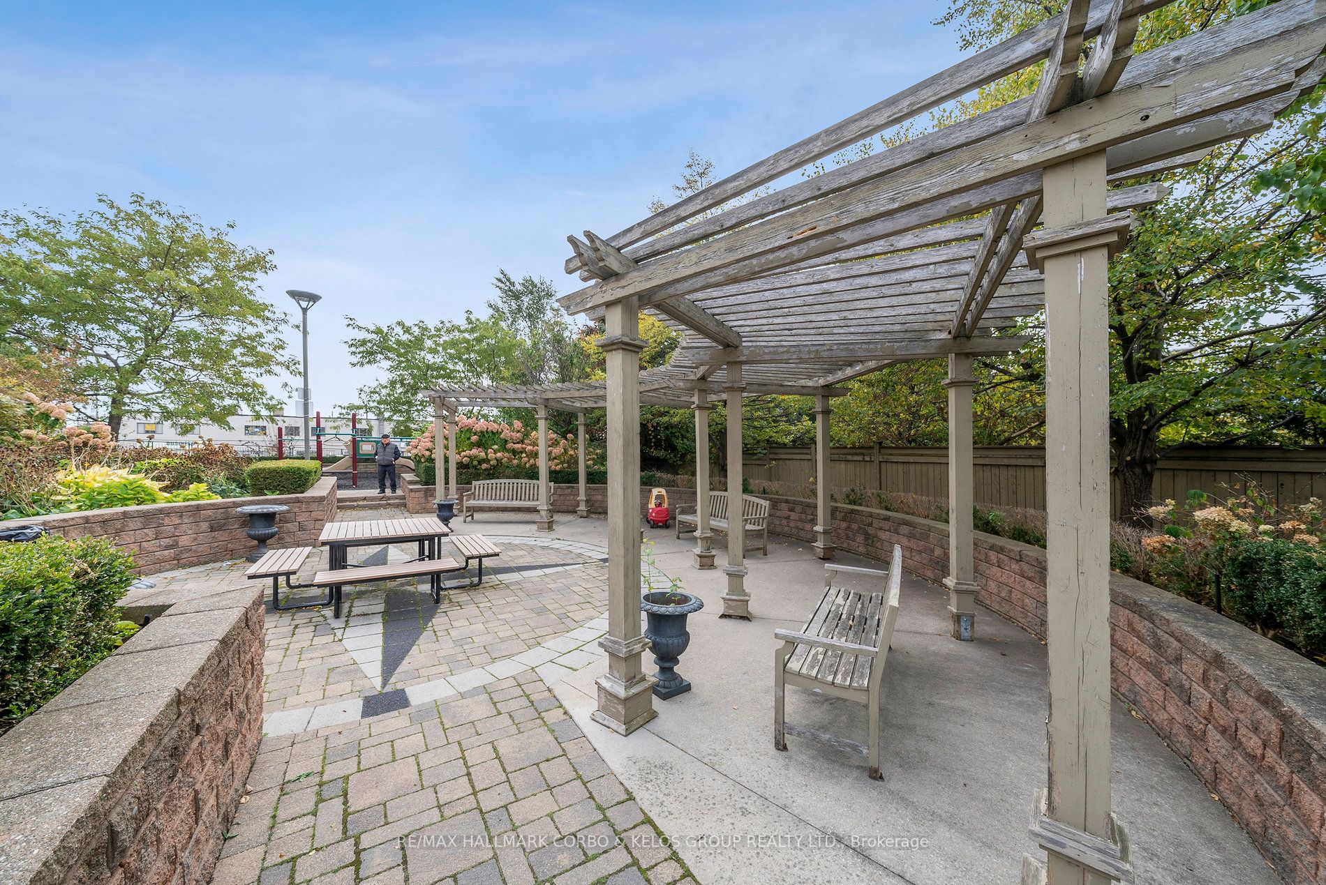 2772 Keele St, #713