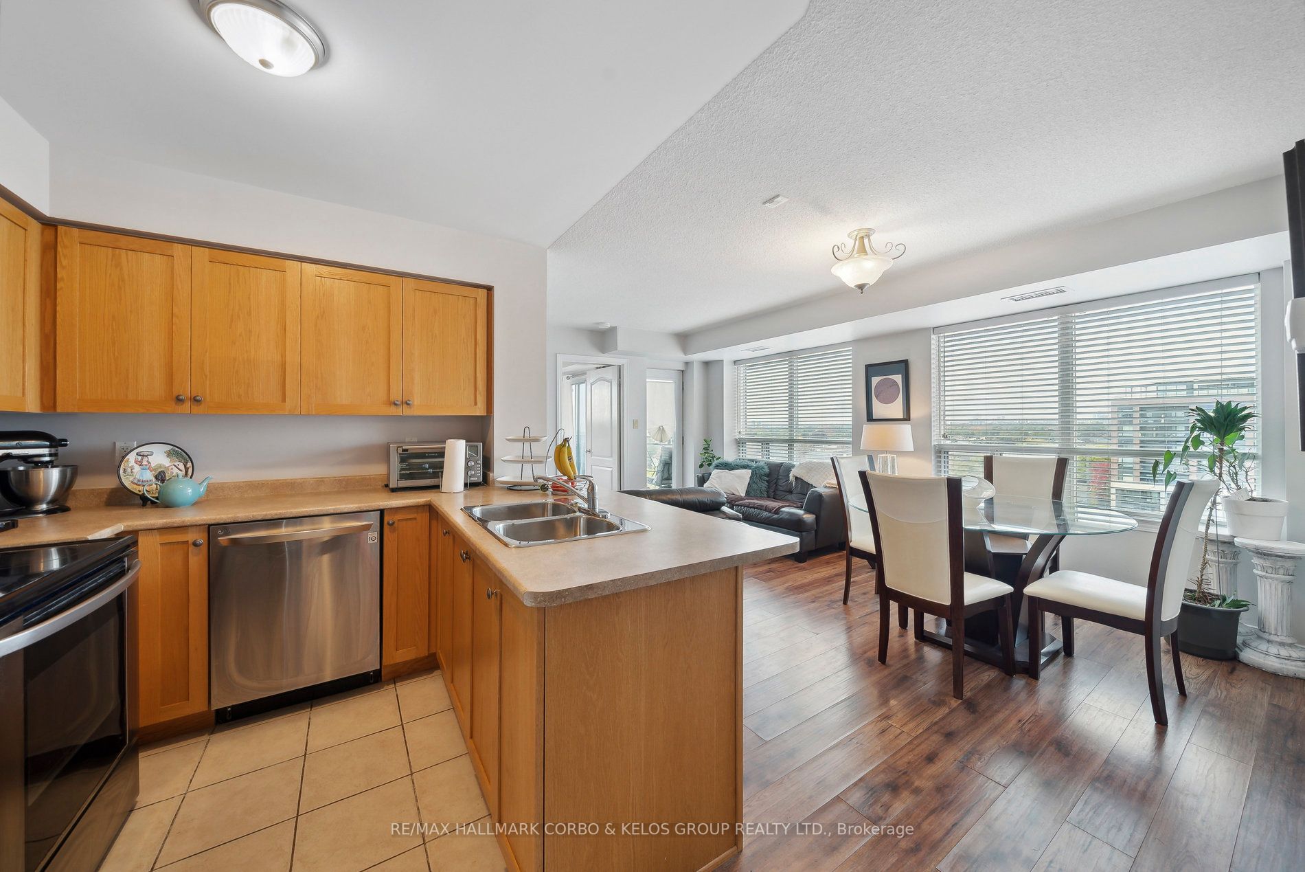 2772 Keele St, #713