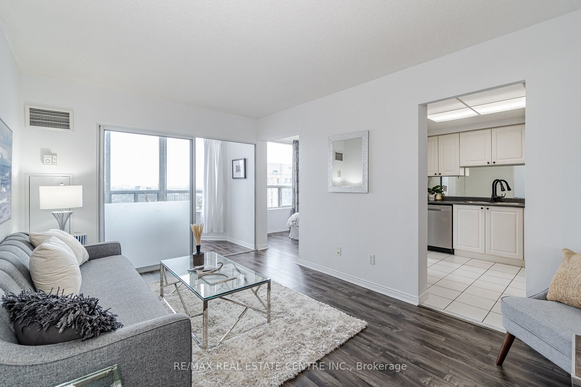 135 Hillcrest Ave, #2216