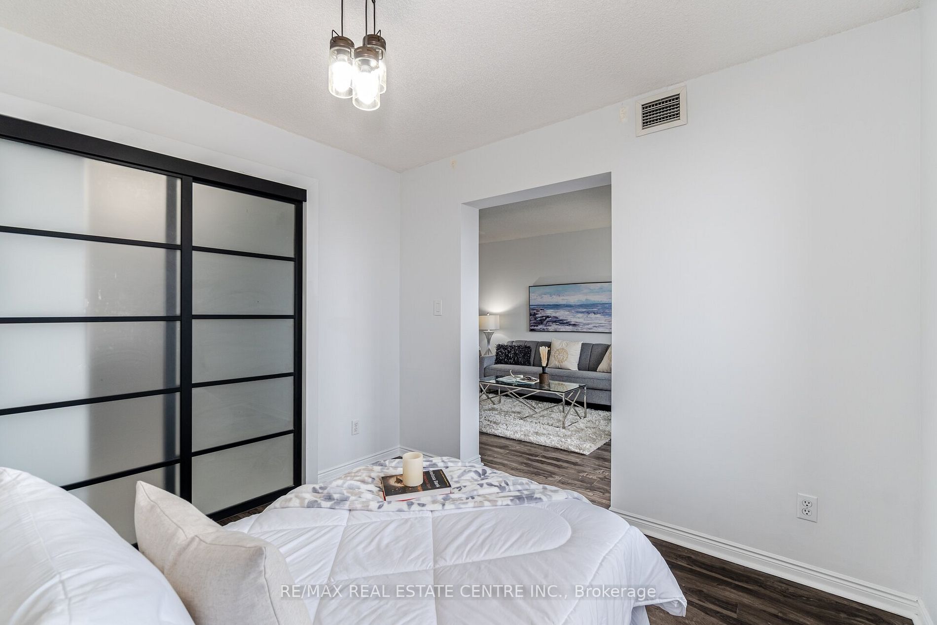 135 Hillcrest Ave, #2216