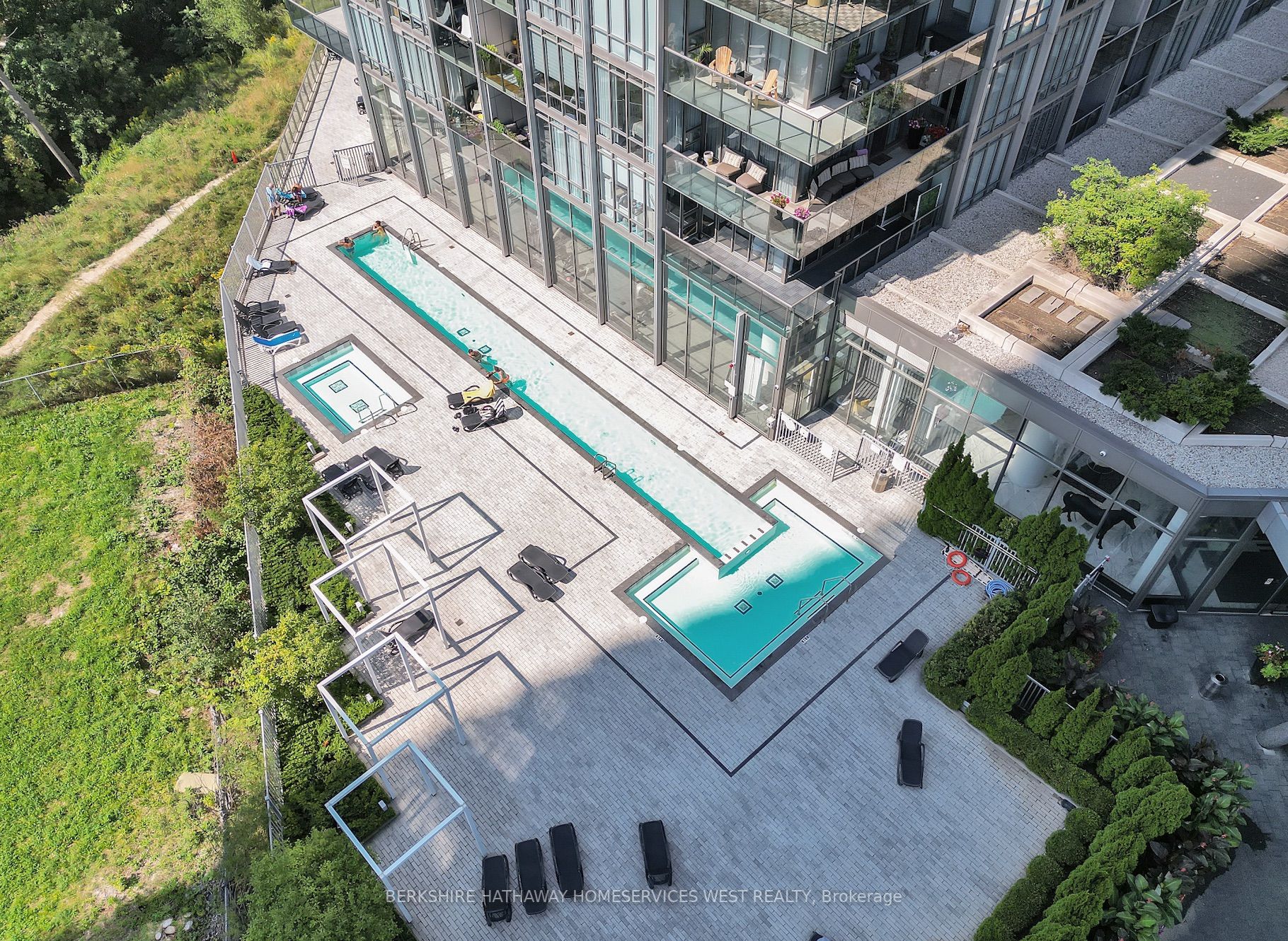 90 Park Lawn Rd, #2802