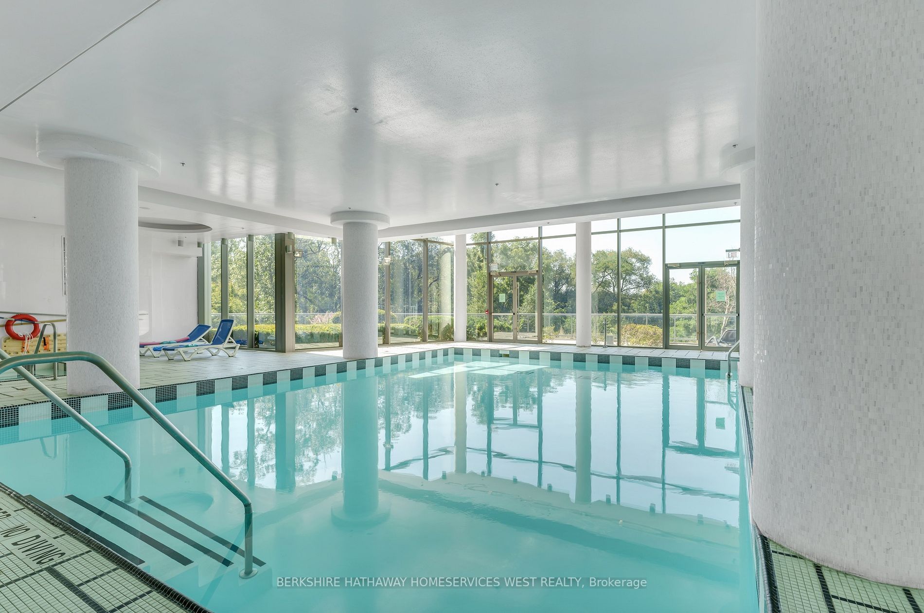 90 Park Lawn Rd, #2802
