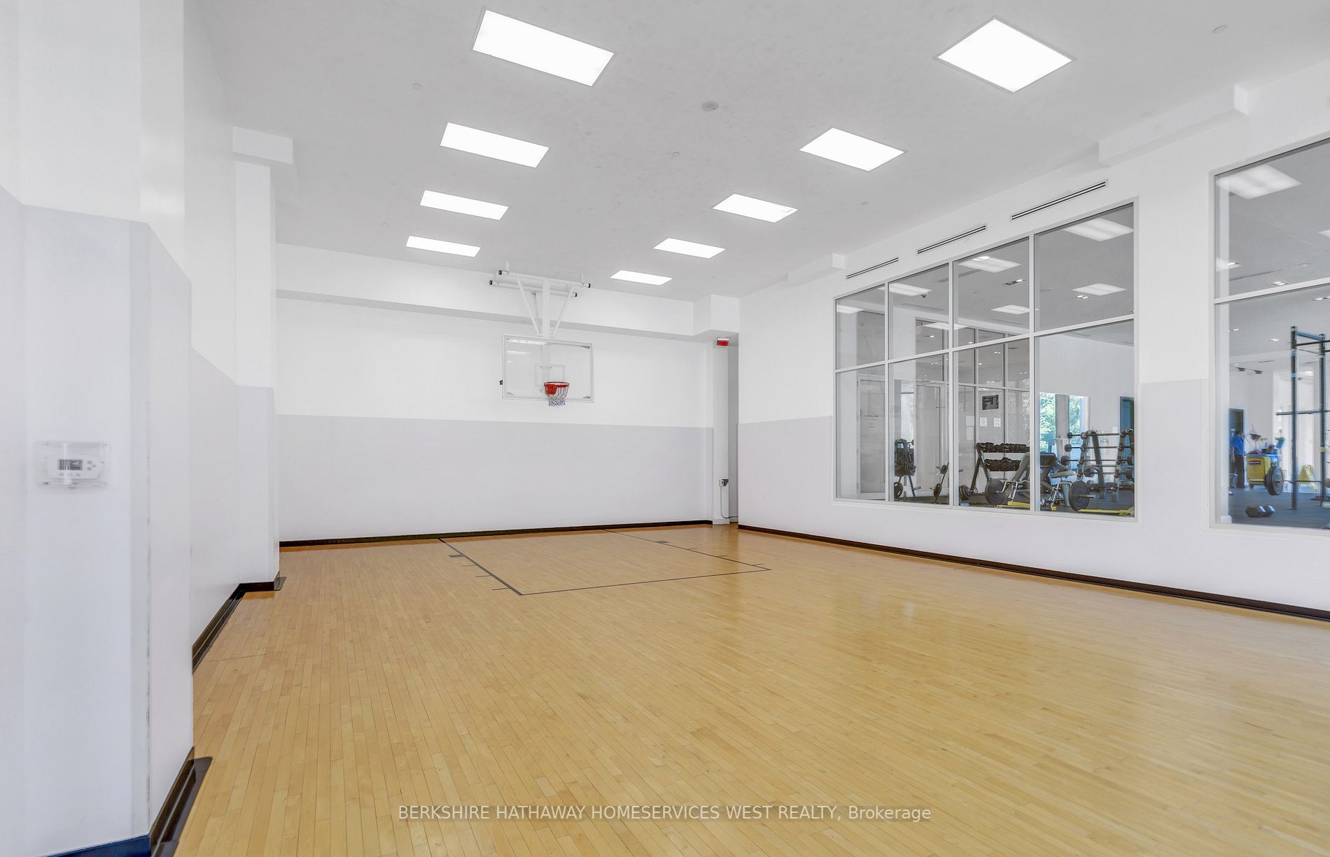 90 Park Lawn Rd, #2802
