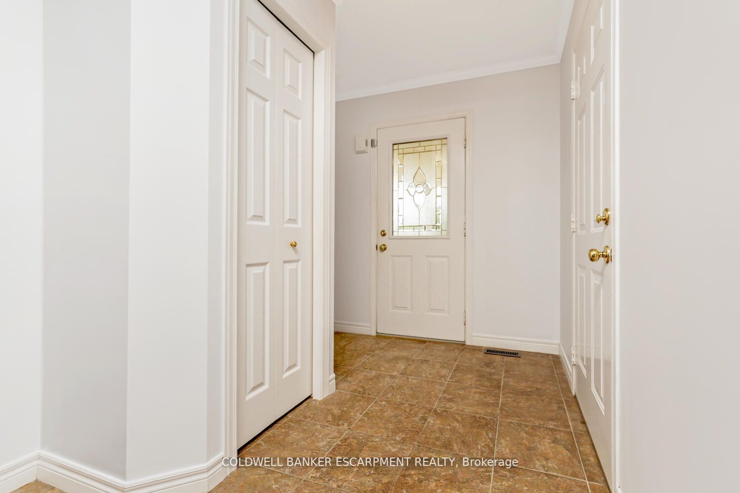 183 Churchill Road S