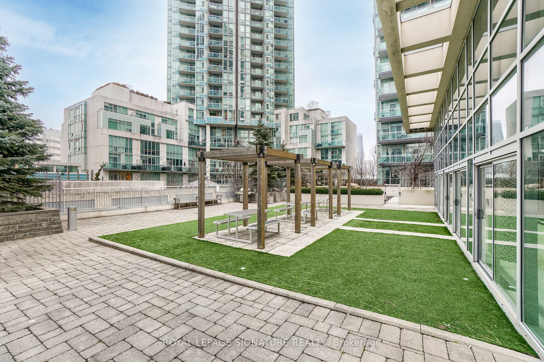 225 Webb Drive, #1711