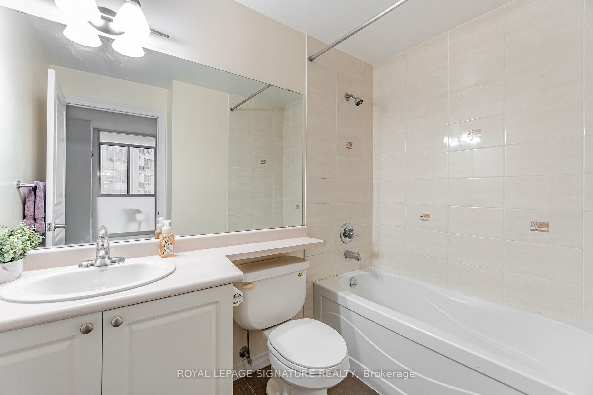 225 Webb Drive, #1711