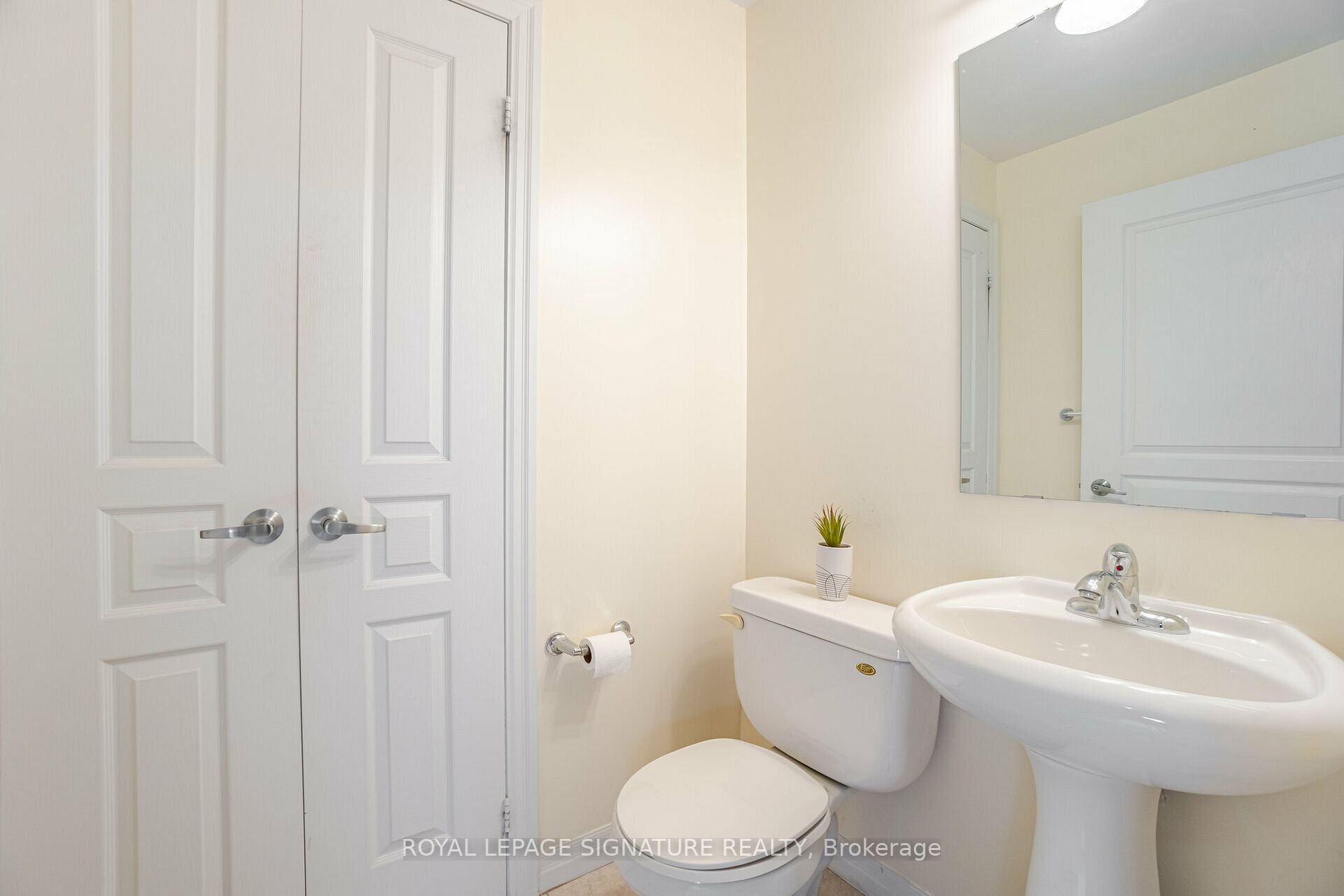 225 Webb Drive, #1711