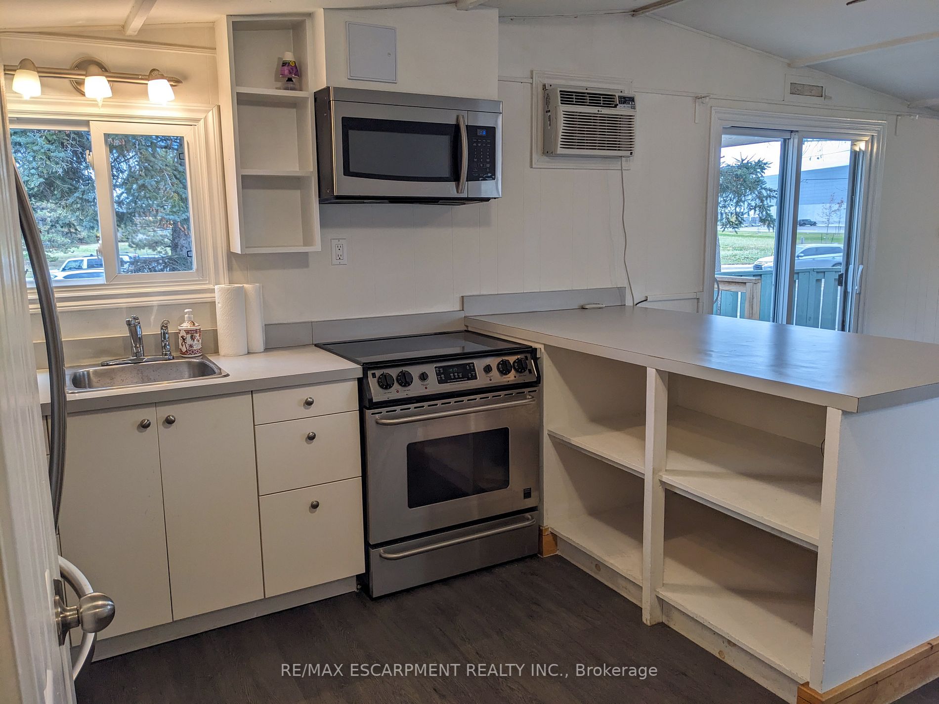 3233 Derry Rd E, ##24