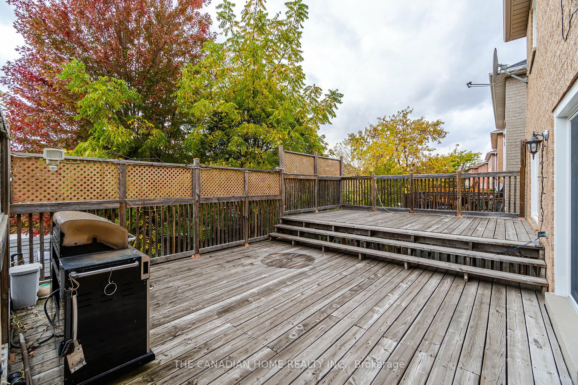 6356 Newcombe Dr