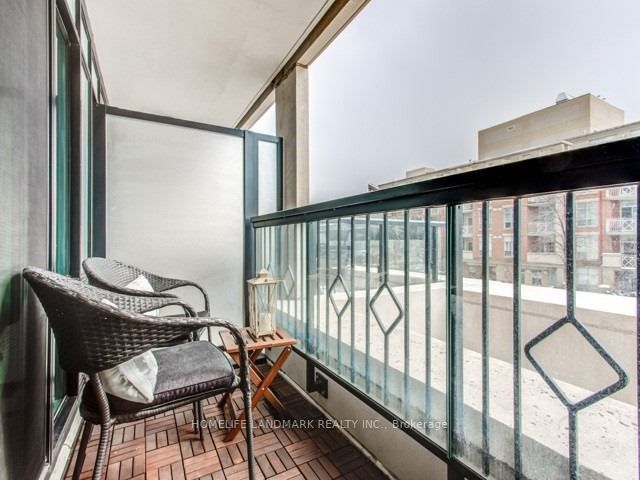 2 Old Mill Dr, #215
