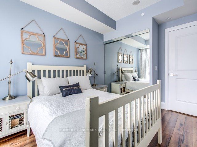 2 Old Mill Dr, #215