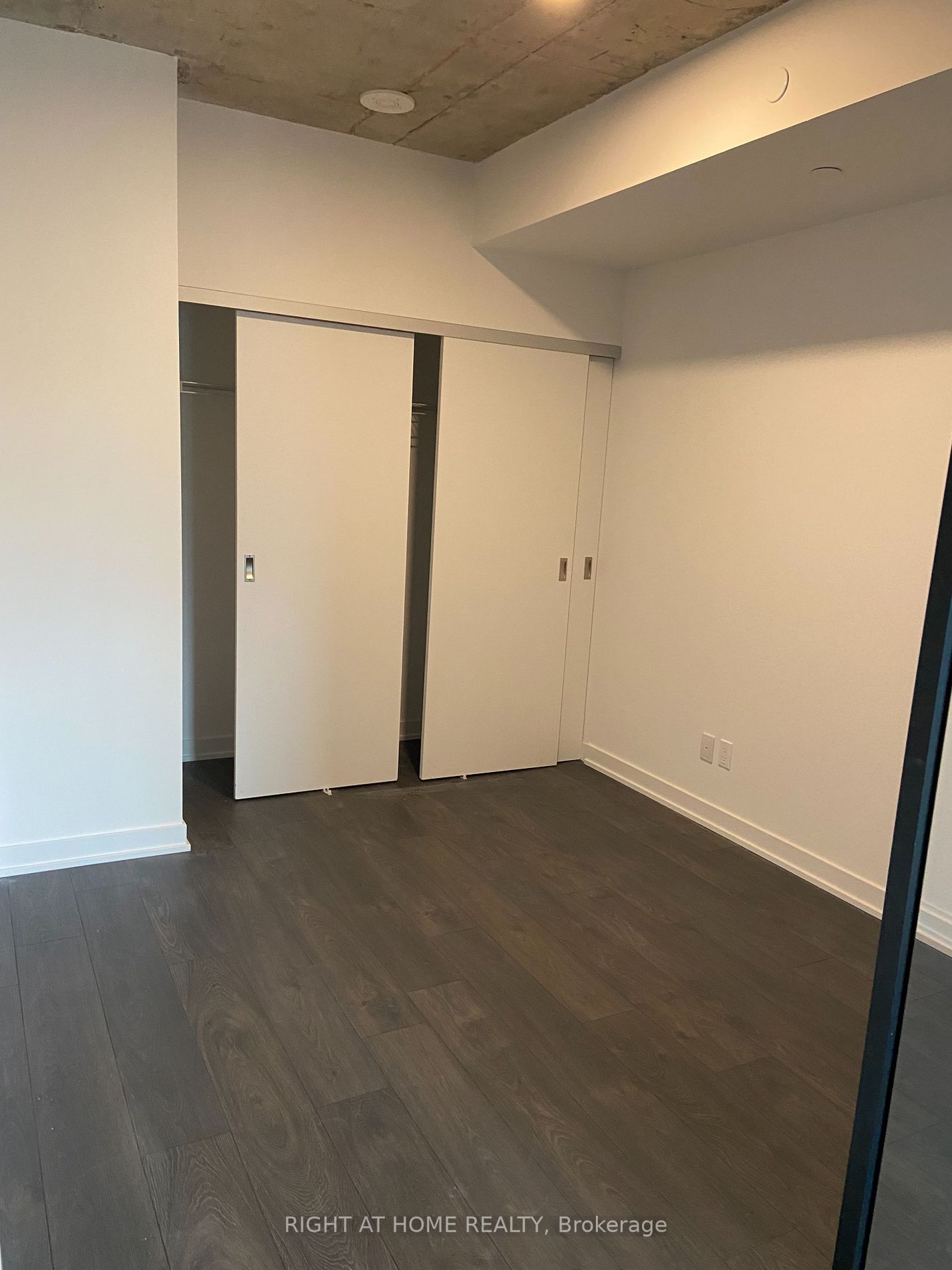 57 Brock Ave, #316