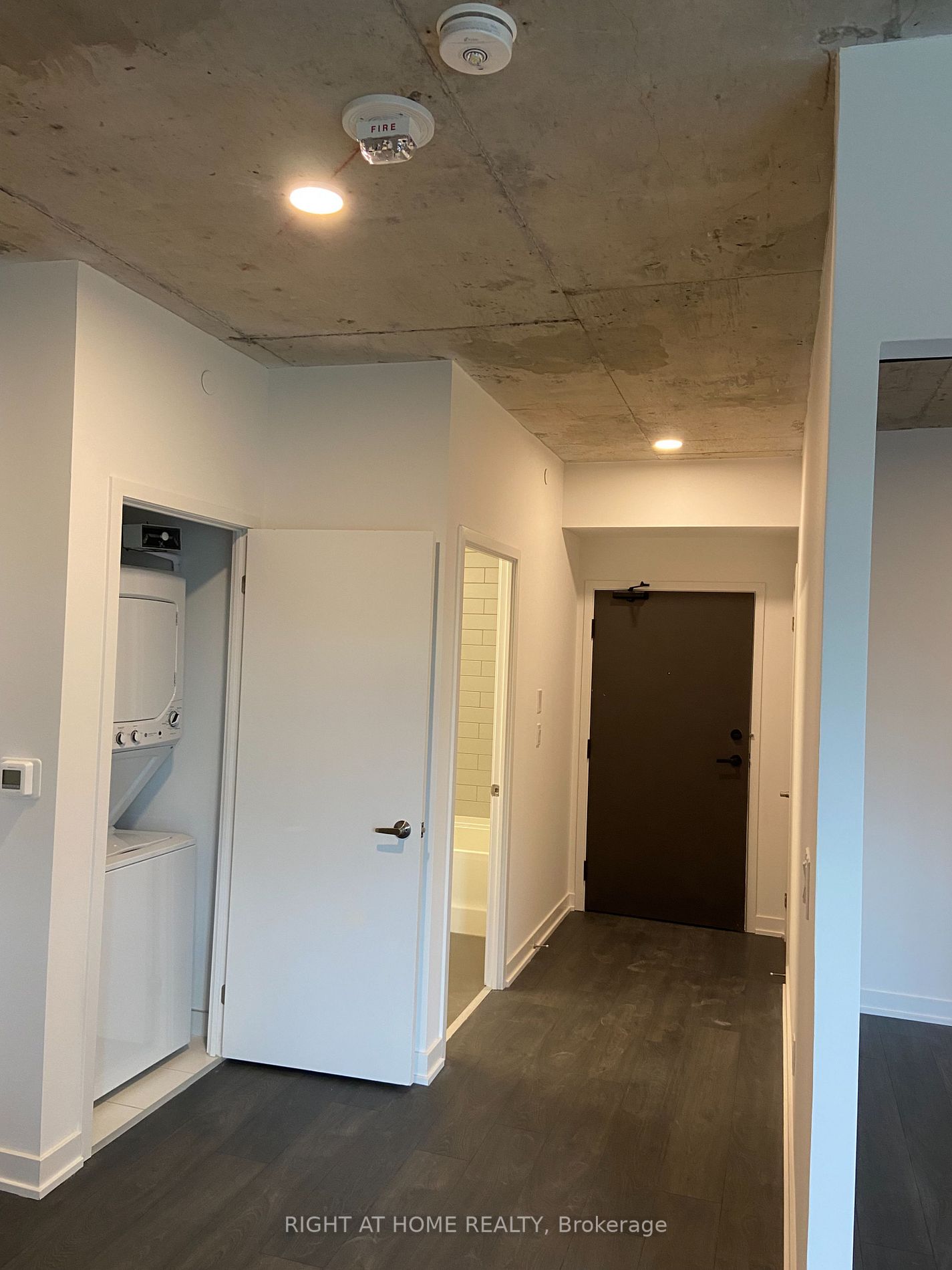 57 Brock Ave, #316
