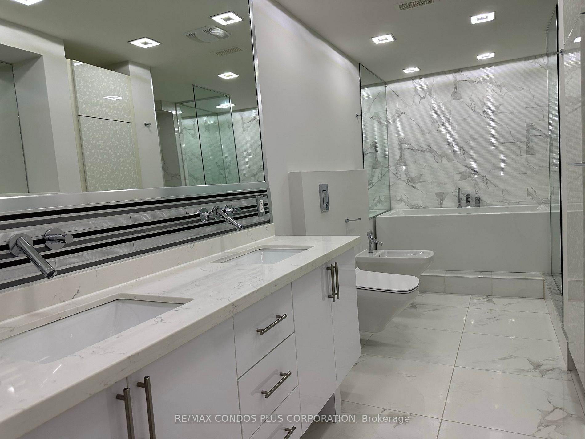 2045 Lake Shore Blvd W, #2904