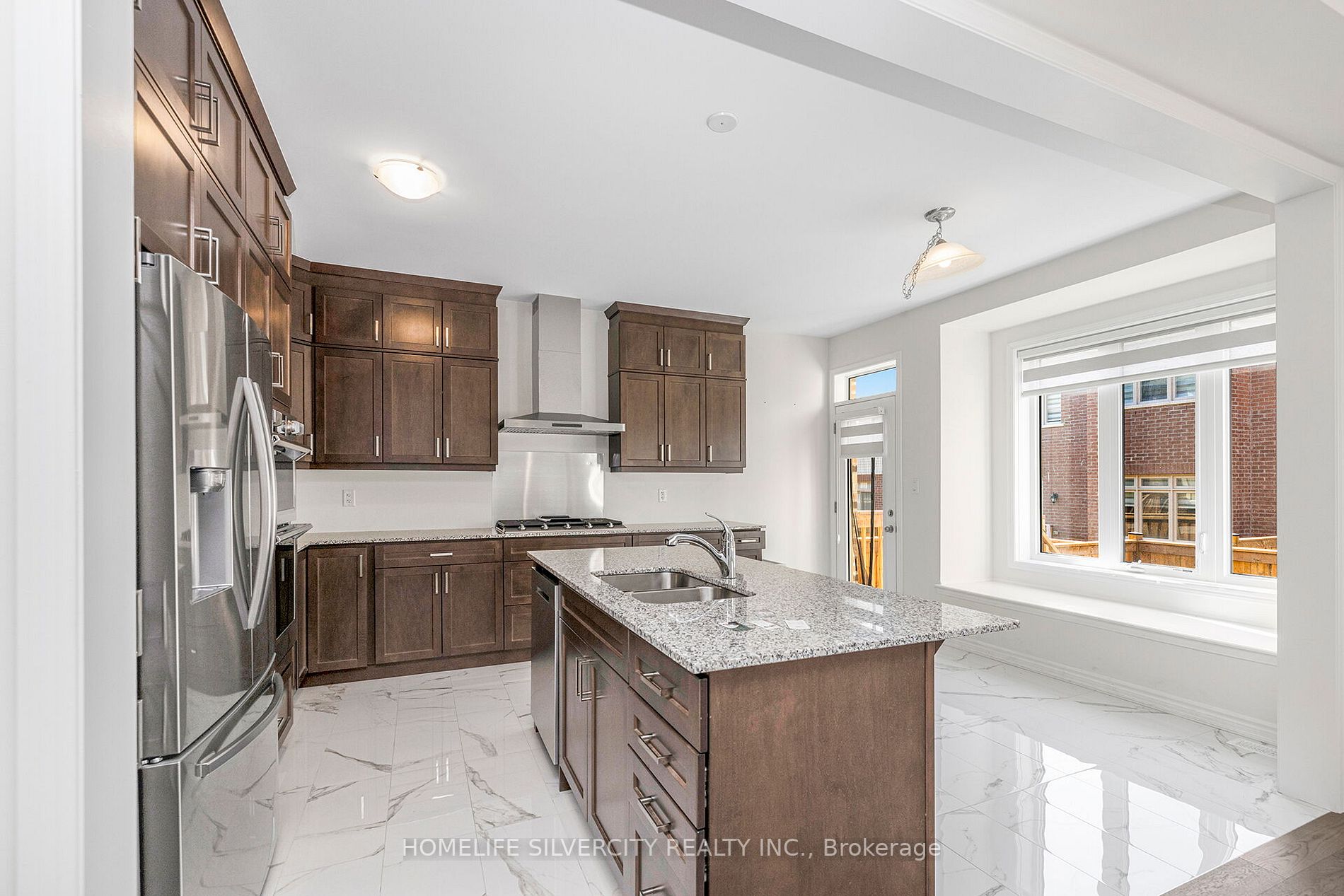 24 Speckled Alder St