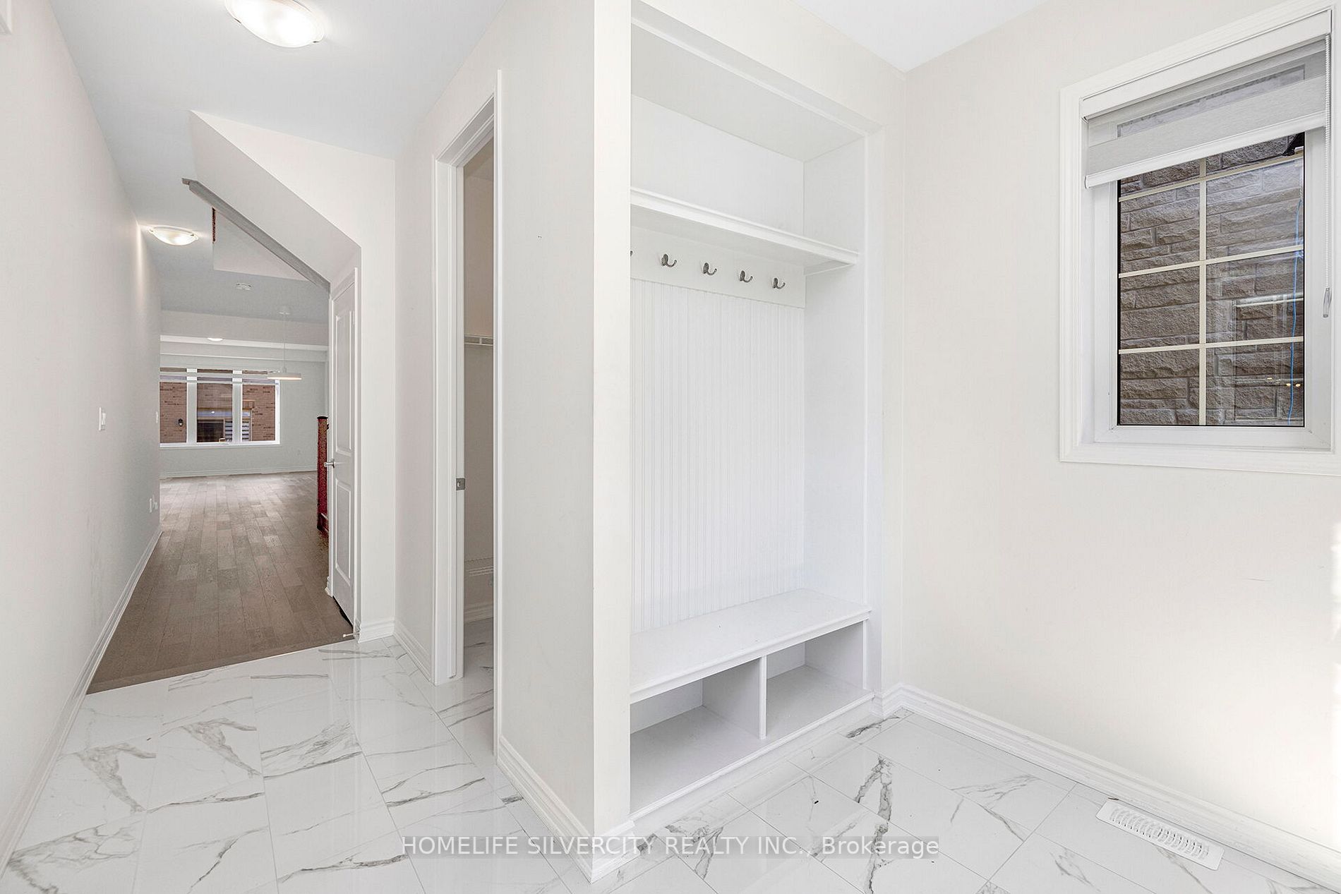 24 Speckled Alder St