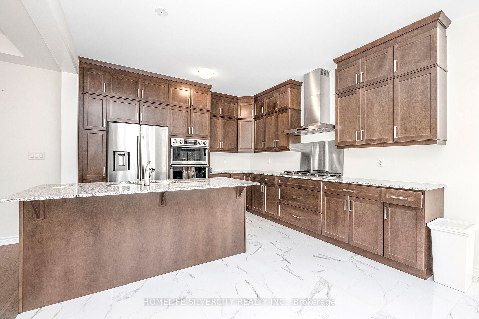 24 Speckled Alder St