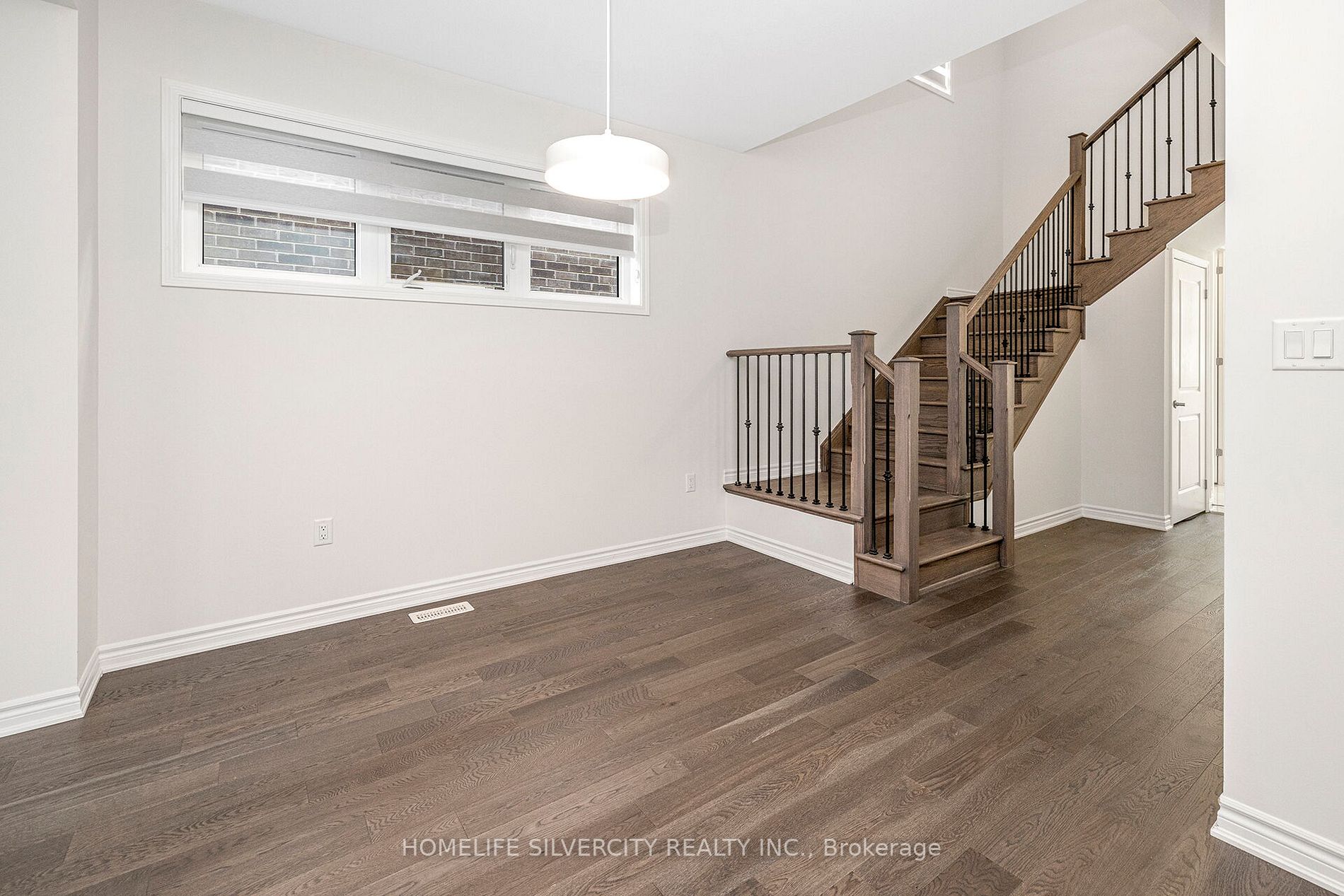 24 Speckled Alder St