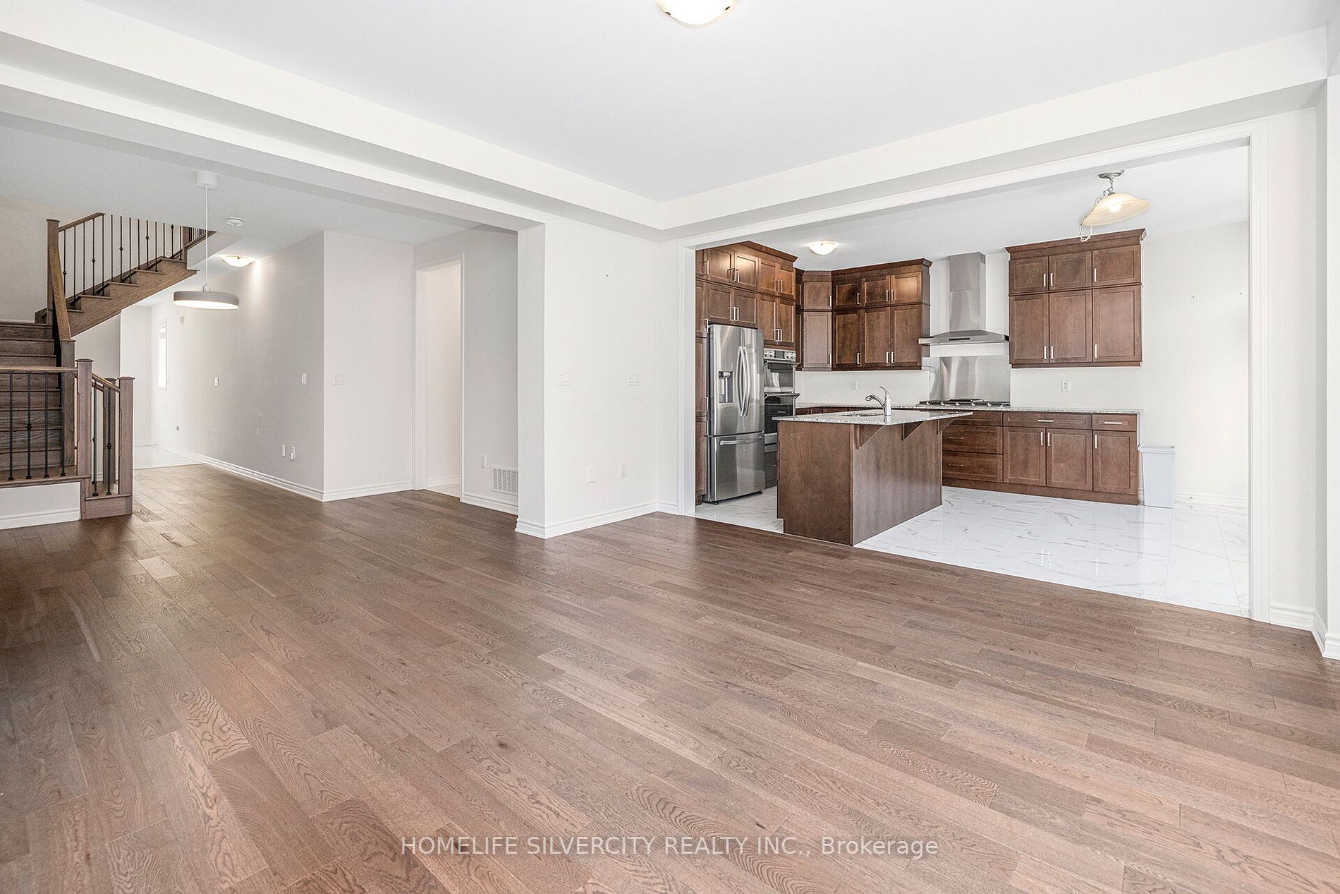 24 Speckled Alder St