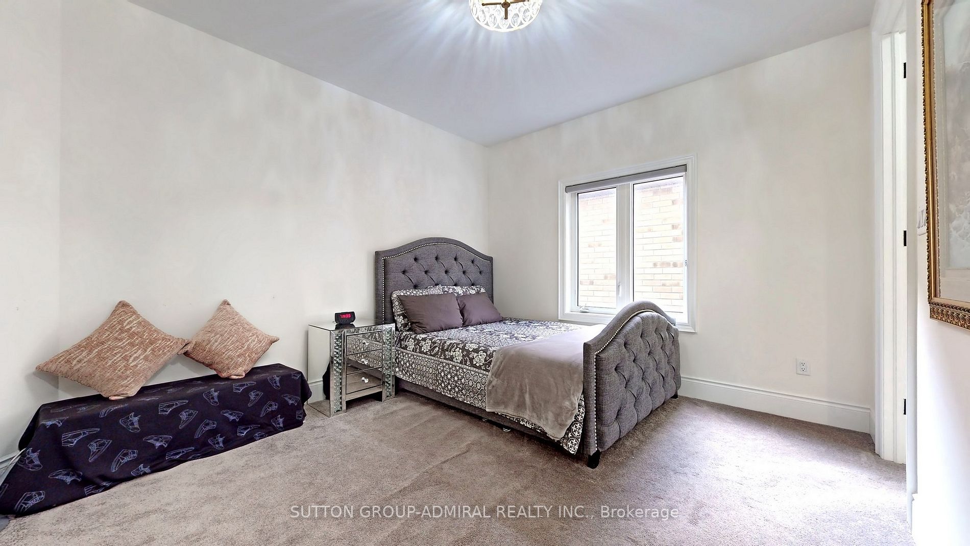 45 Hawtrey Rd
