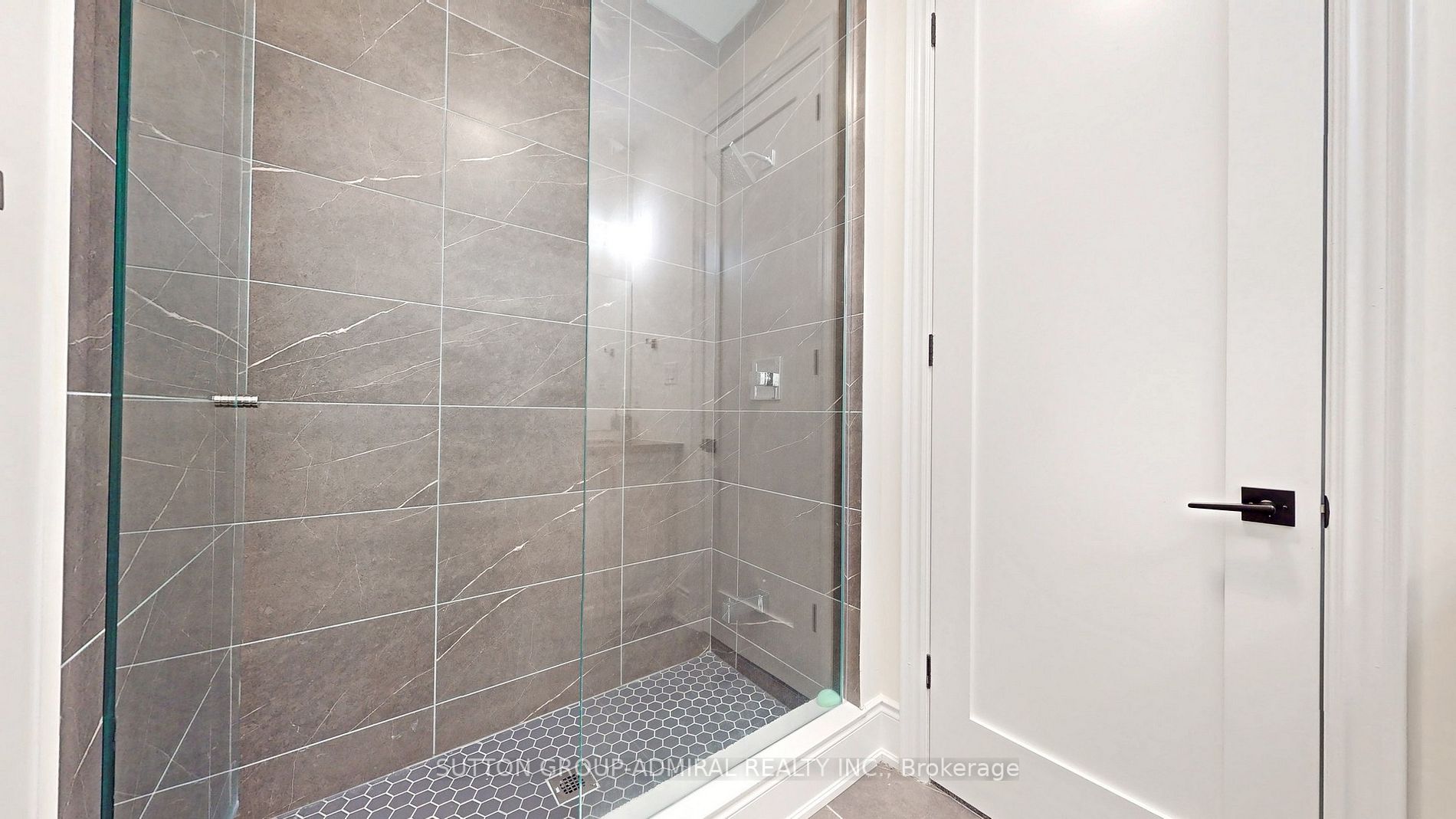 45 Hawtrey Rd