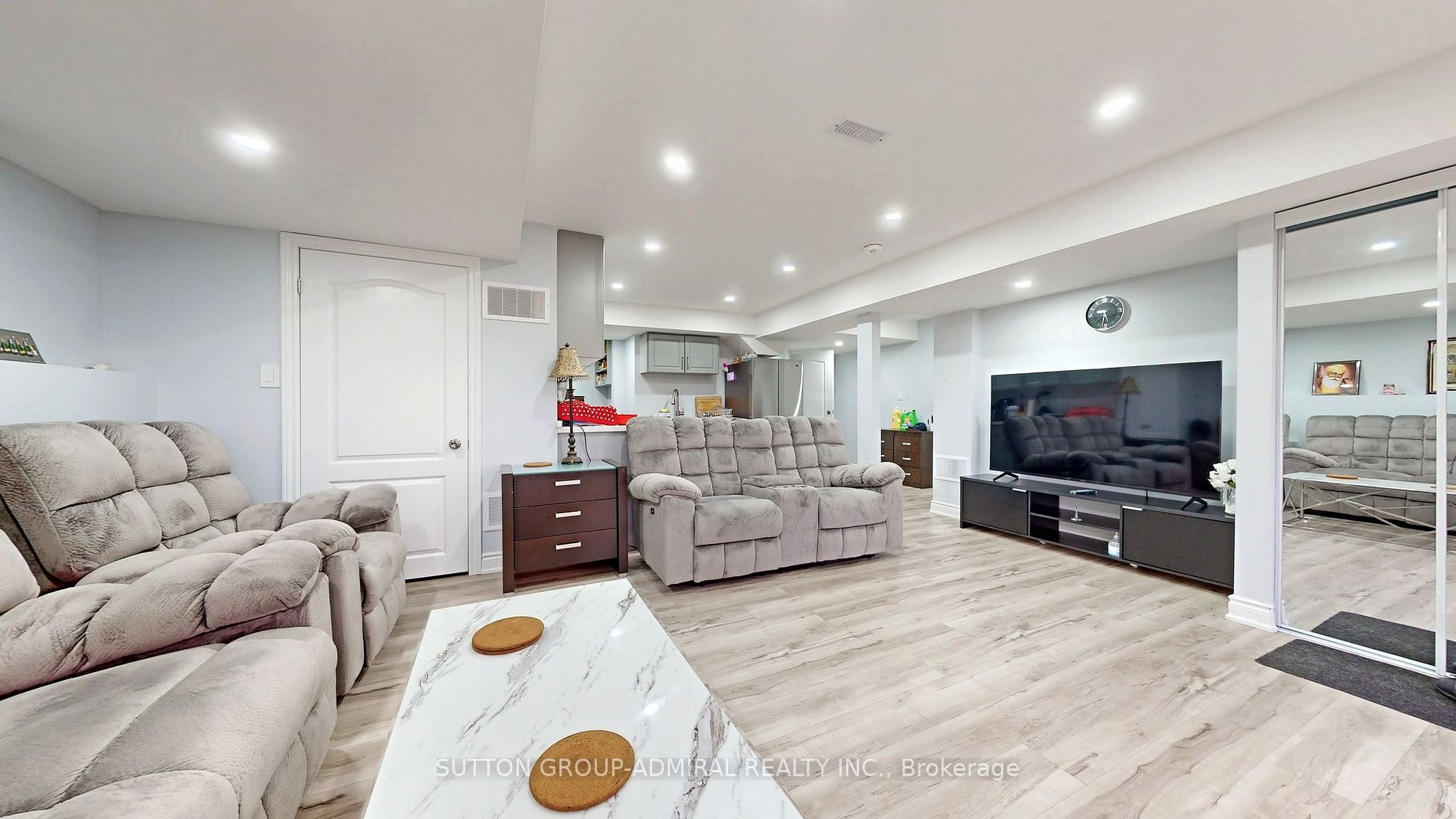 45 Hawtrey Rd