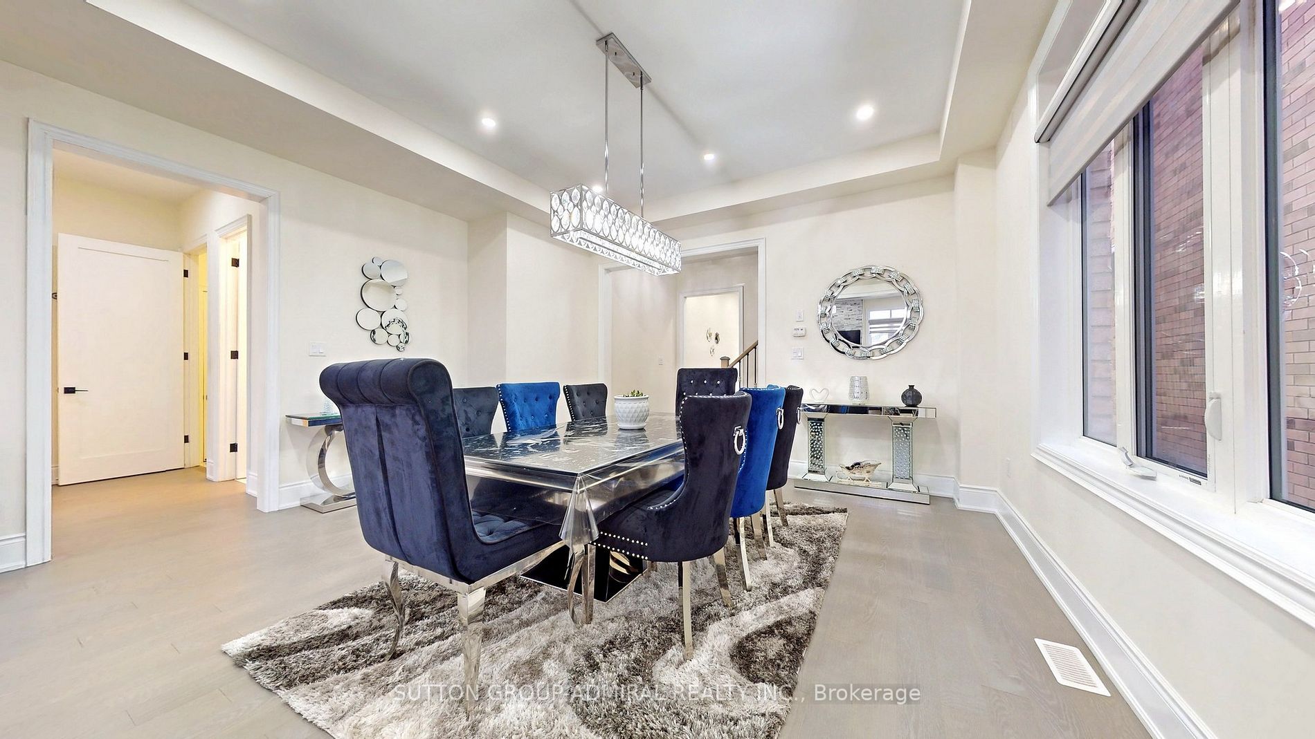 45 Hawtrey Rd