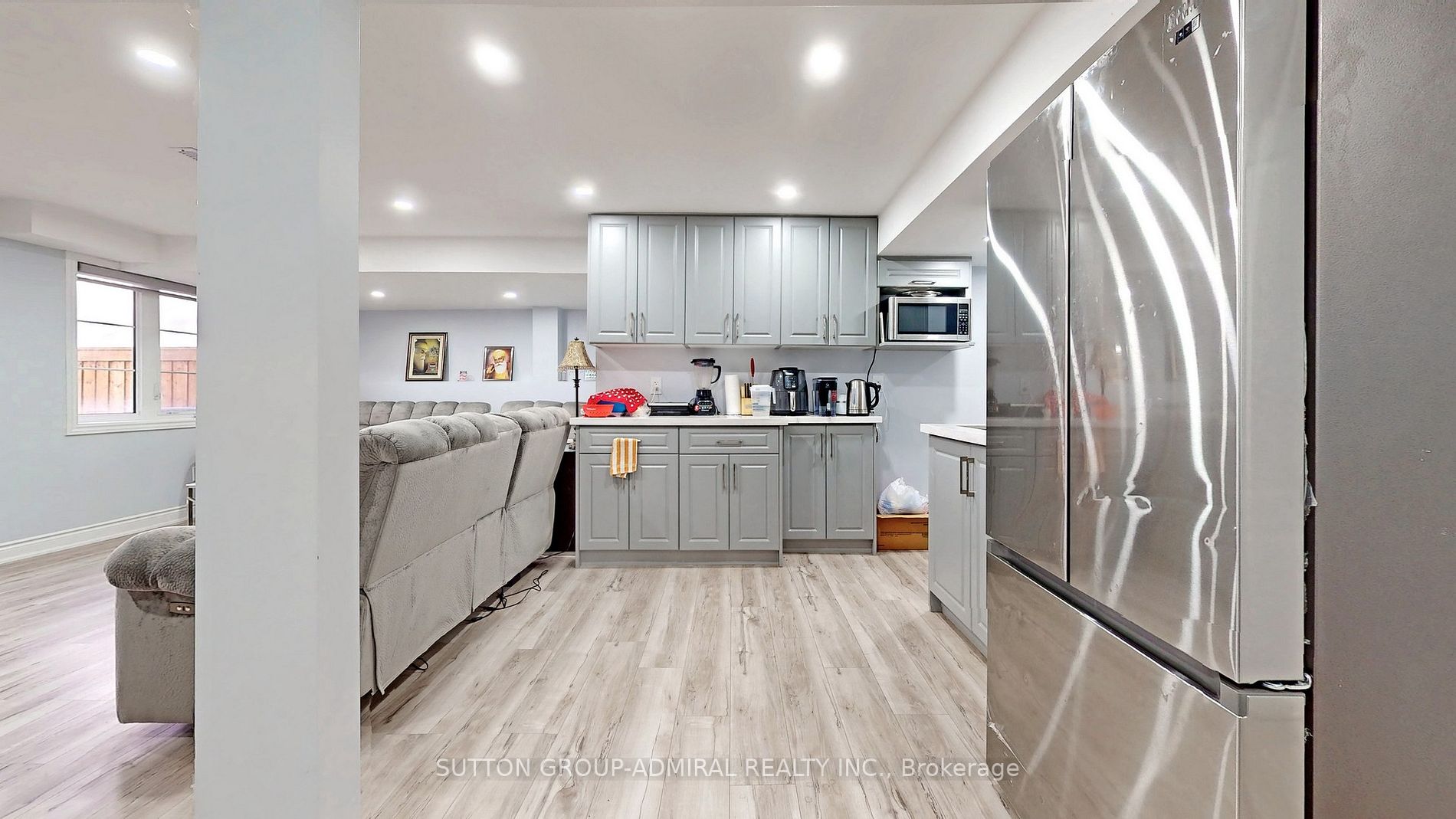 45 Hawtrey Rd