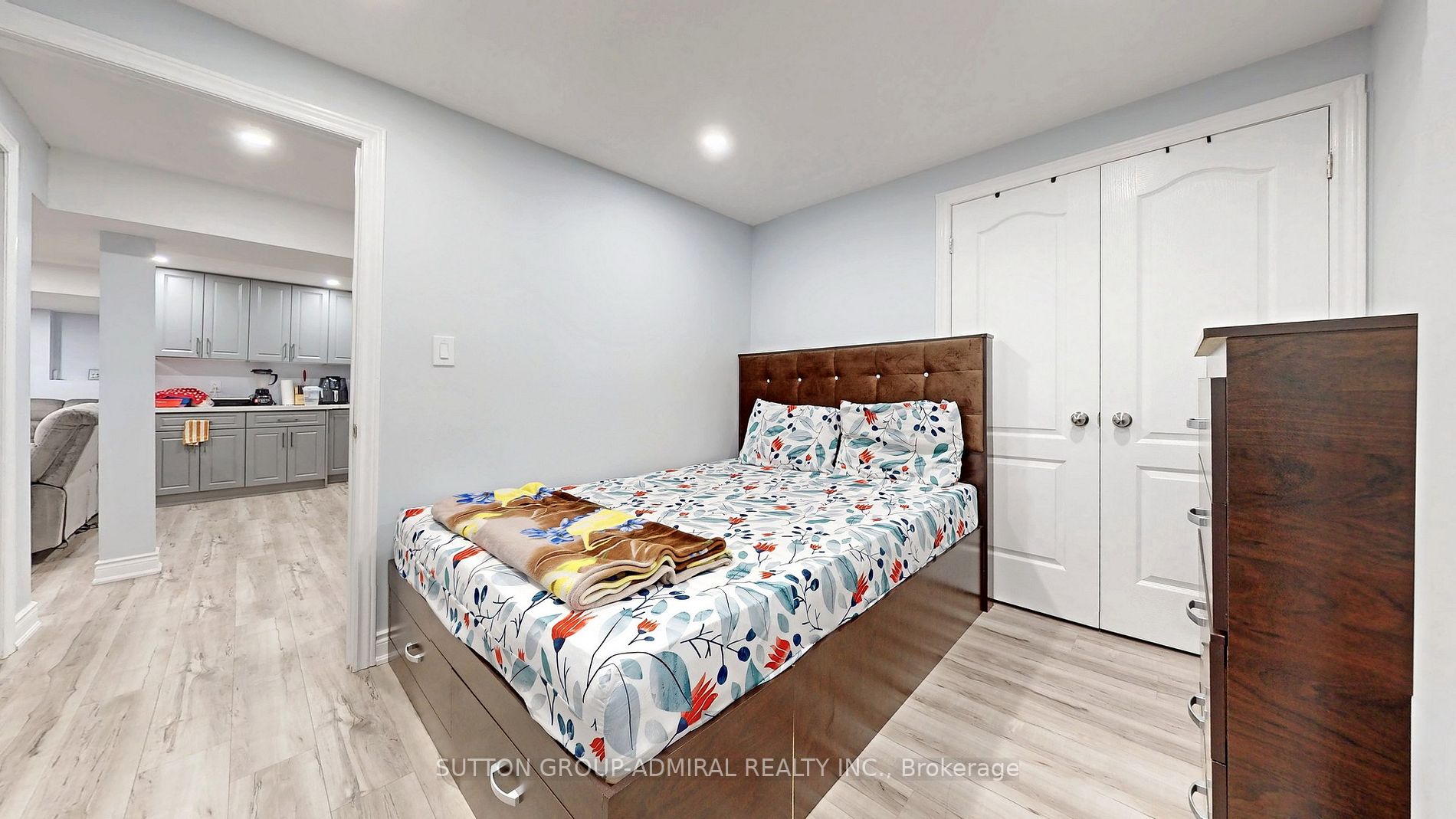 45 Hawtrey Rd
