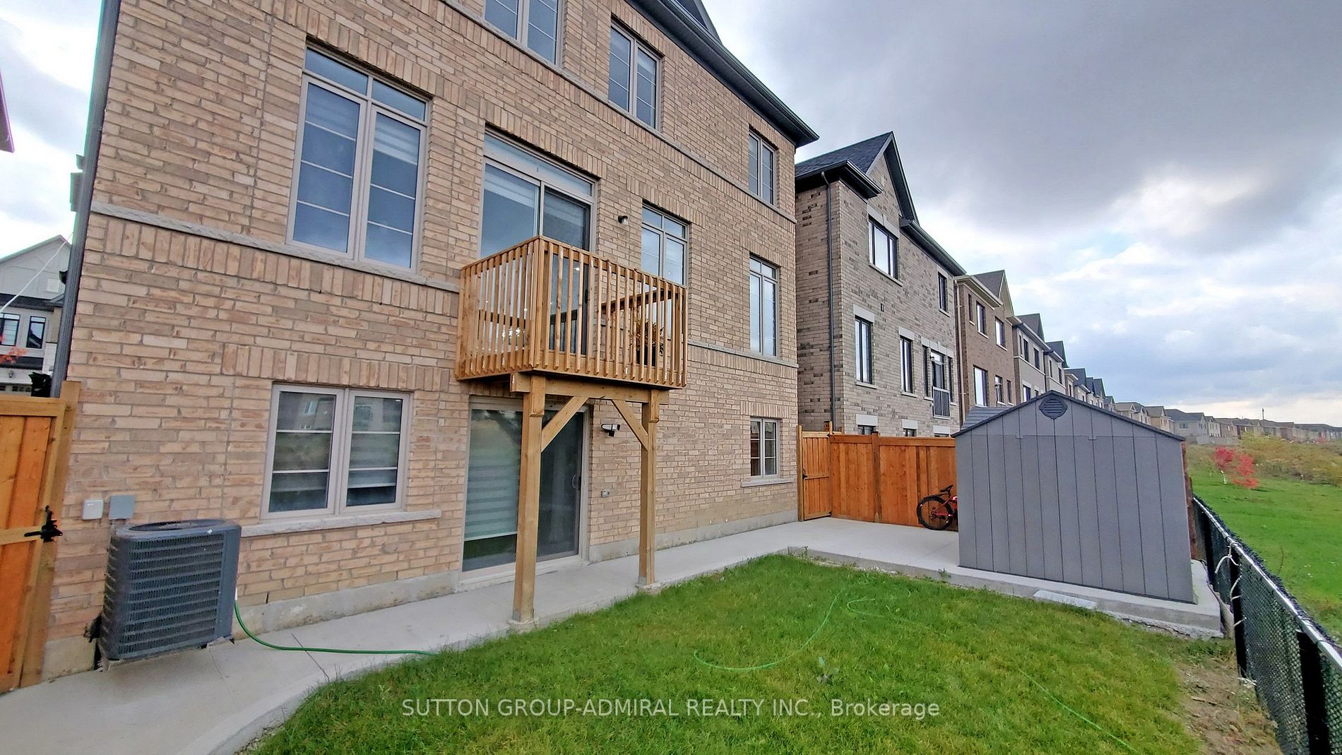 45 Hawtrey Rd