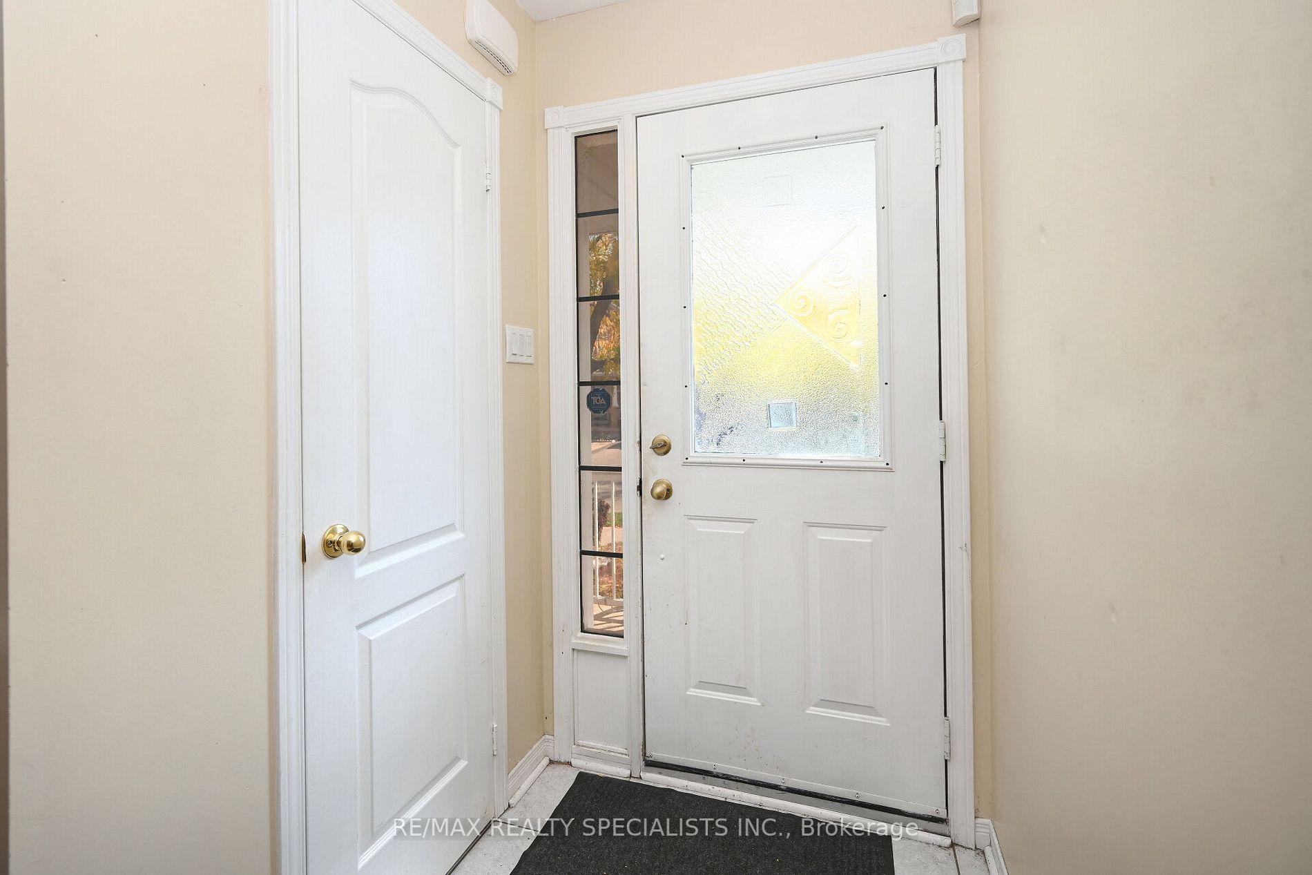 70 Heartleaf Cres