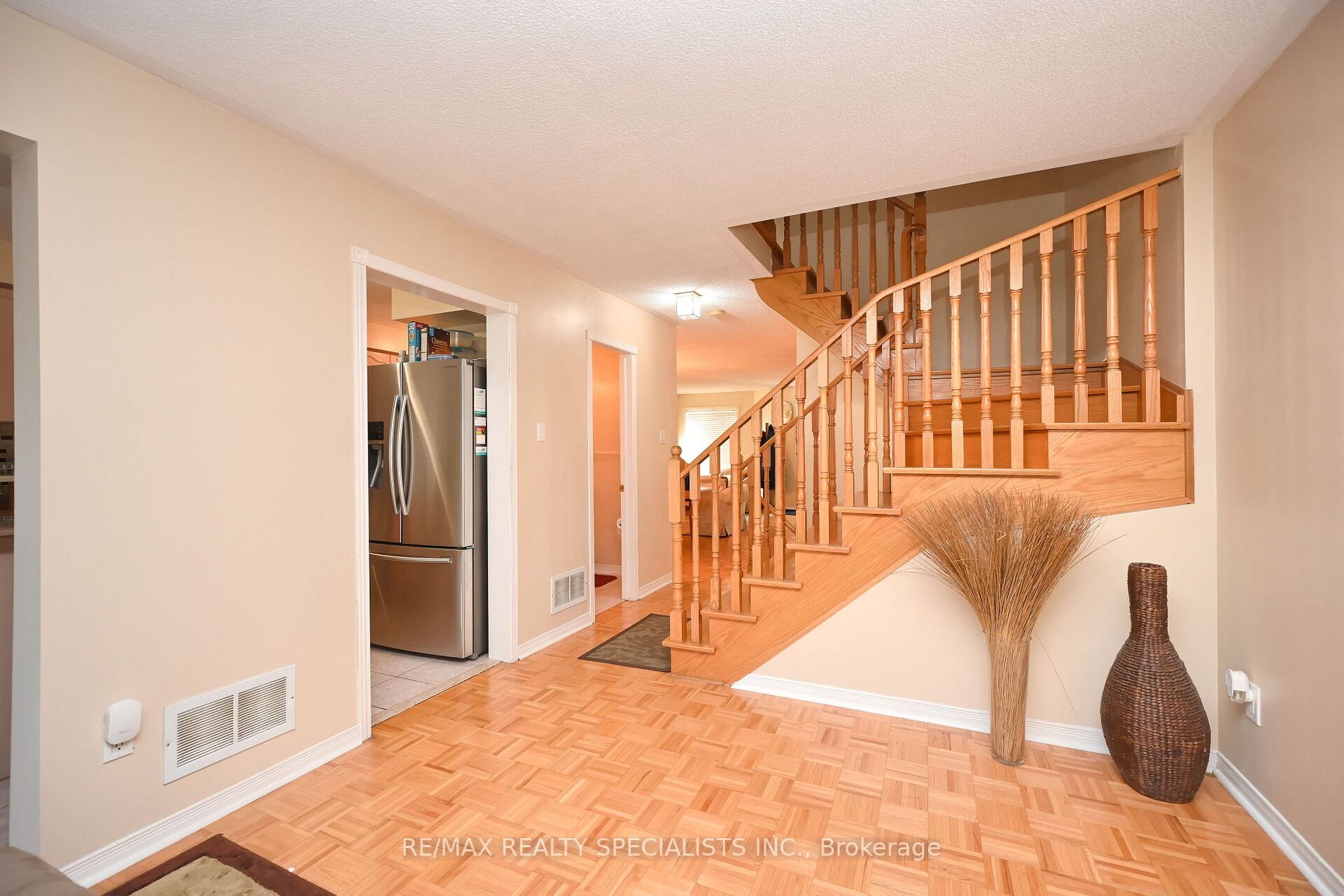70 Heartleaf Cres