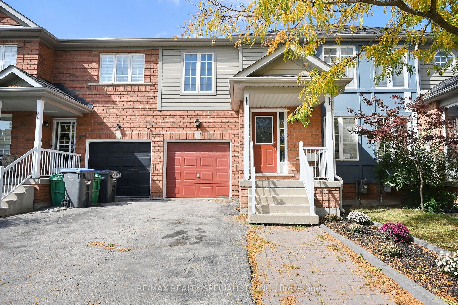 70 Heartleaf Cres