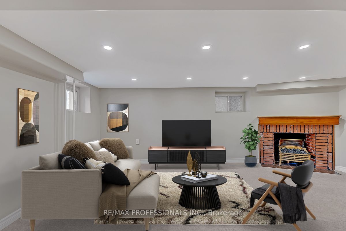 112 Clendenan Ave