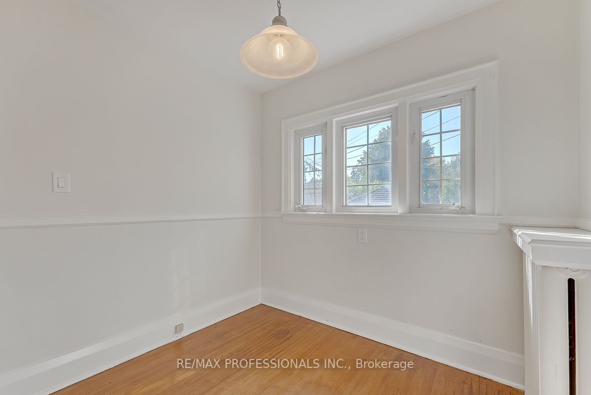 112 Clendenan Ave