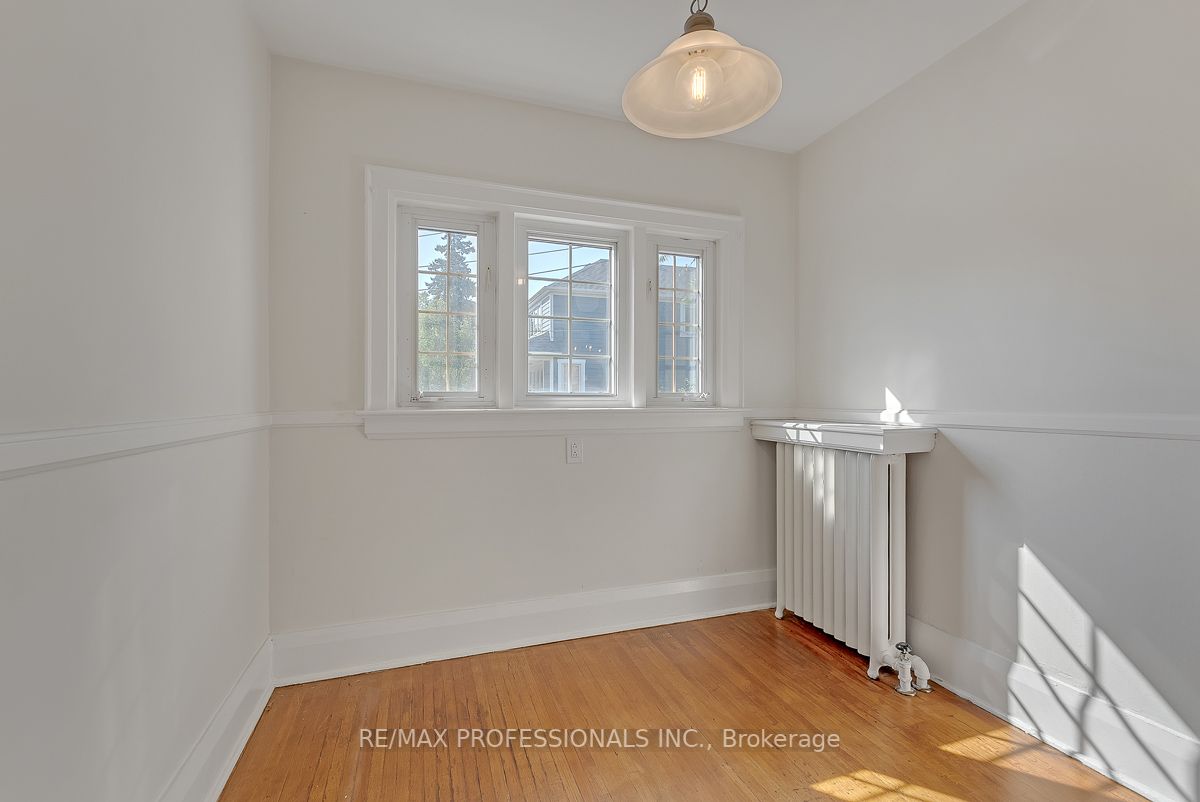 112 Clendenan Ave