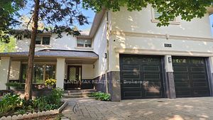 2174 Burbank Dr